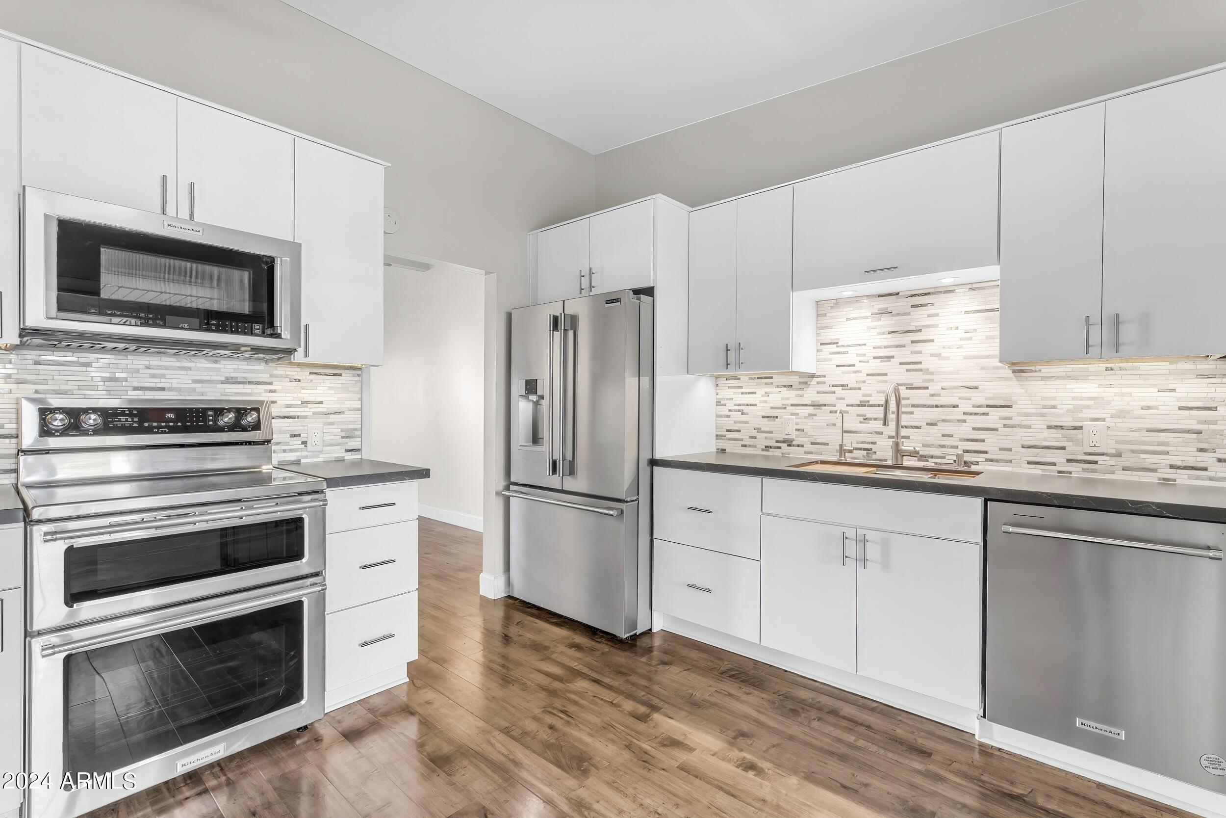 1030 E BETHANY HOME Road # 110