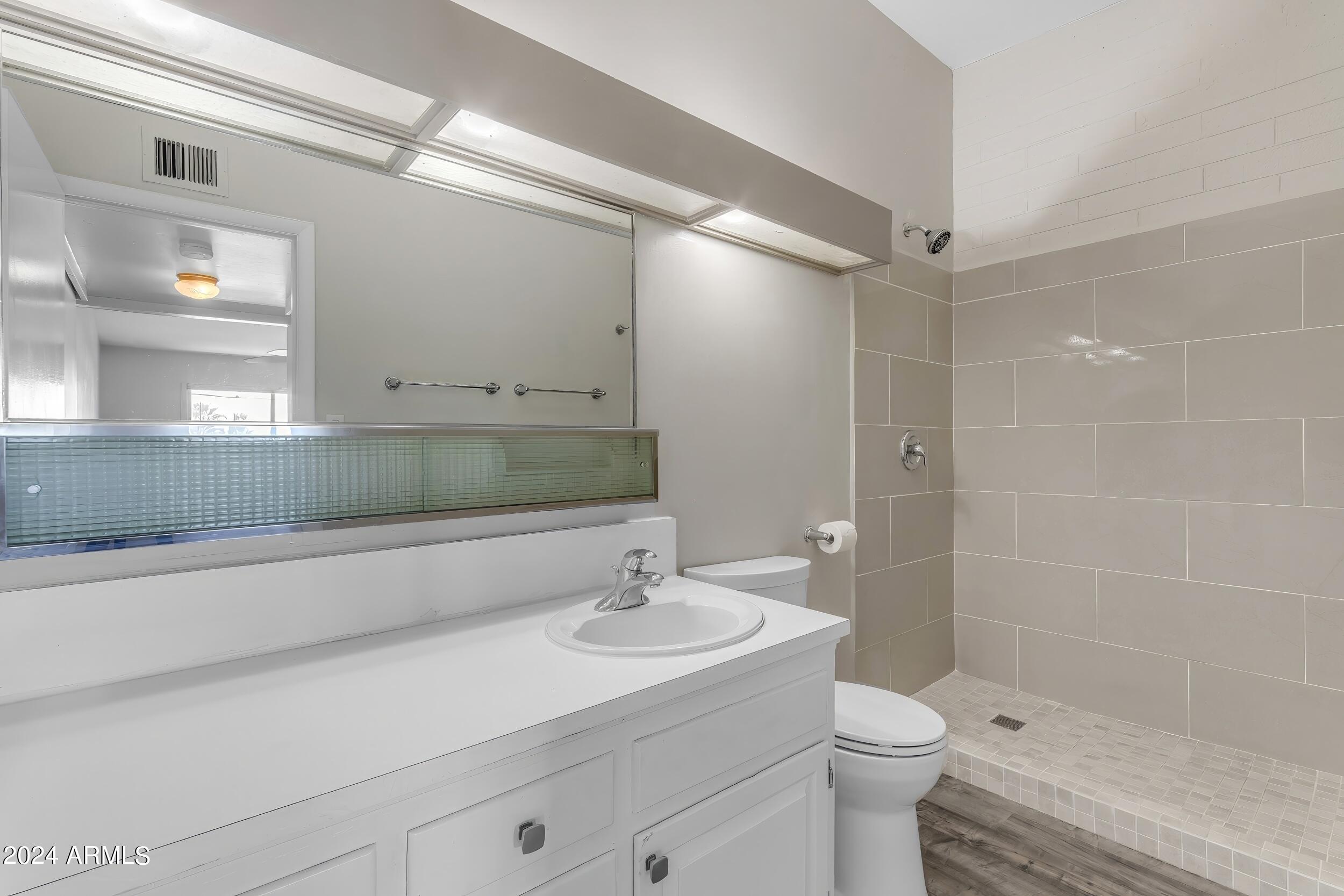 1030 E BETHANY HOME Road # 110