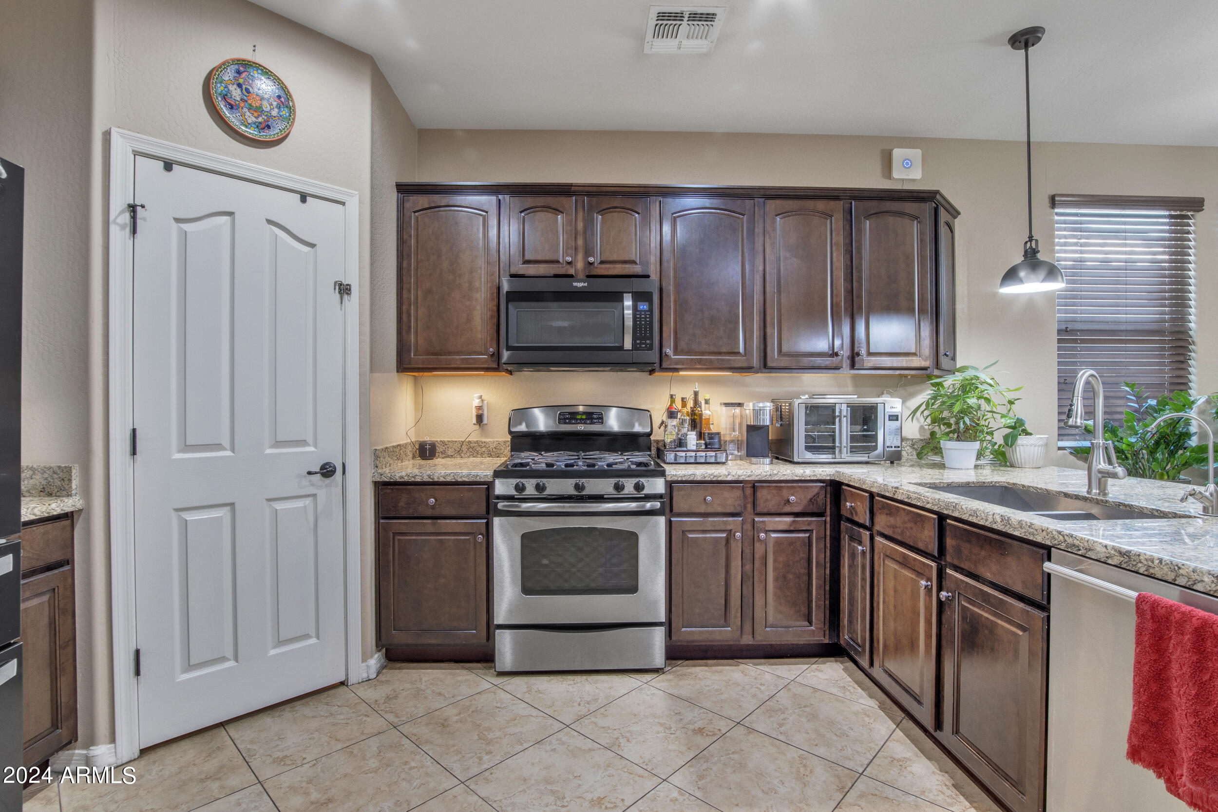 5603 W BUCKSKIN Trail