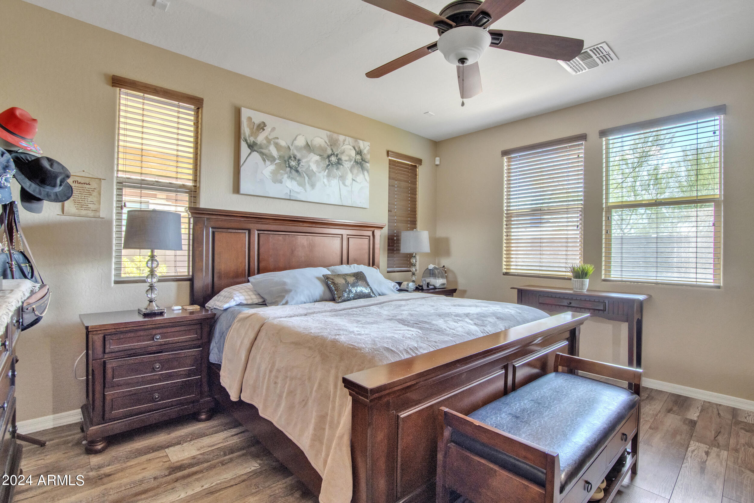 5603 W BUCKSKIN Trail