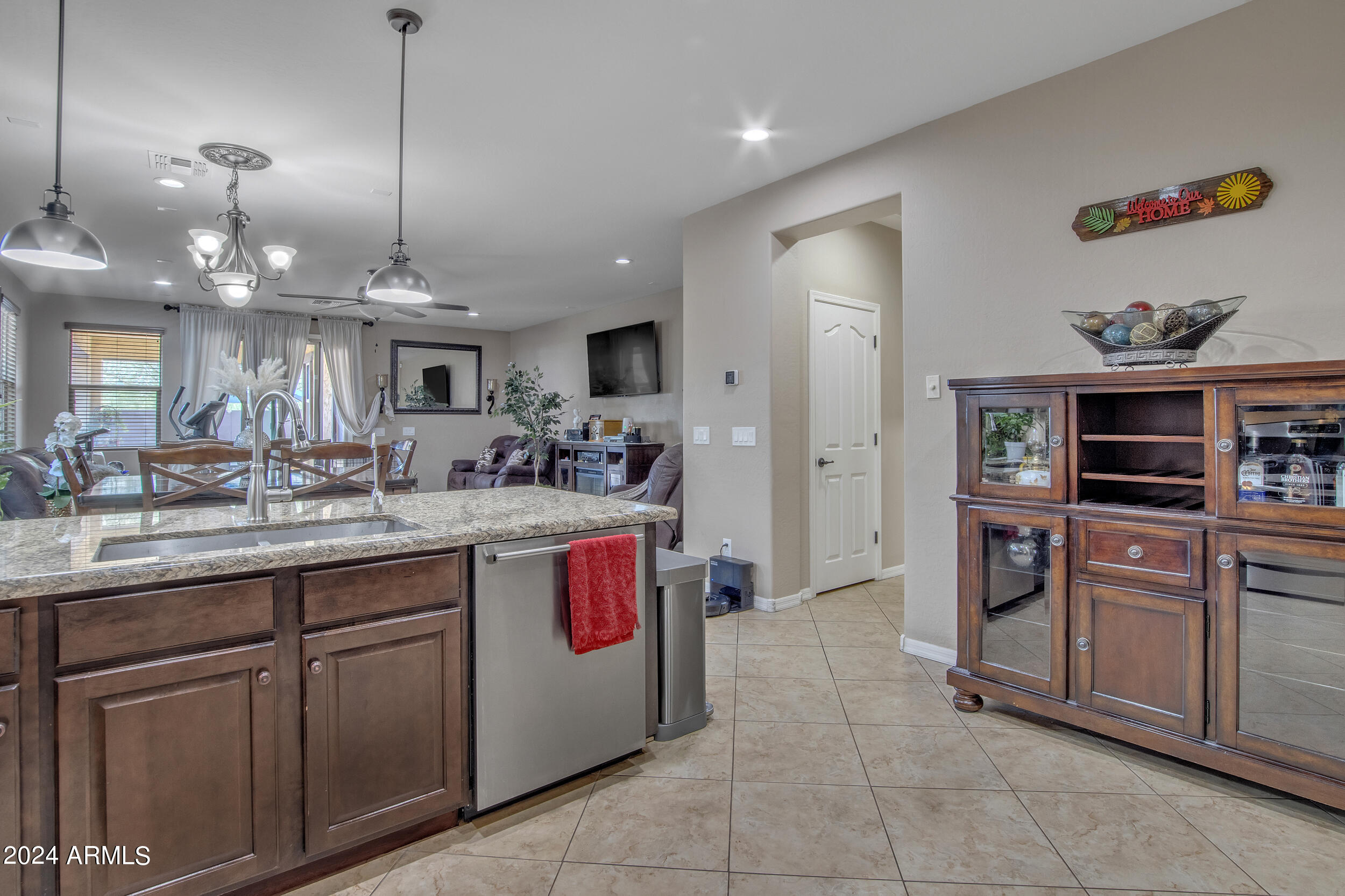 5603 W BUCKSKIN Trail