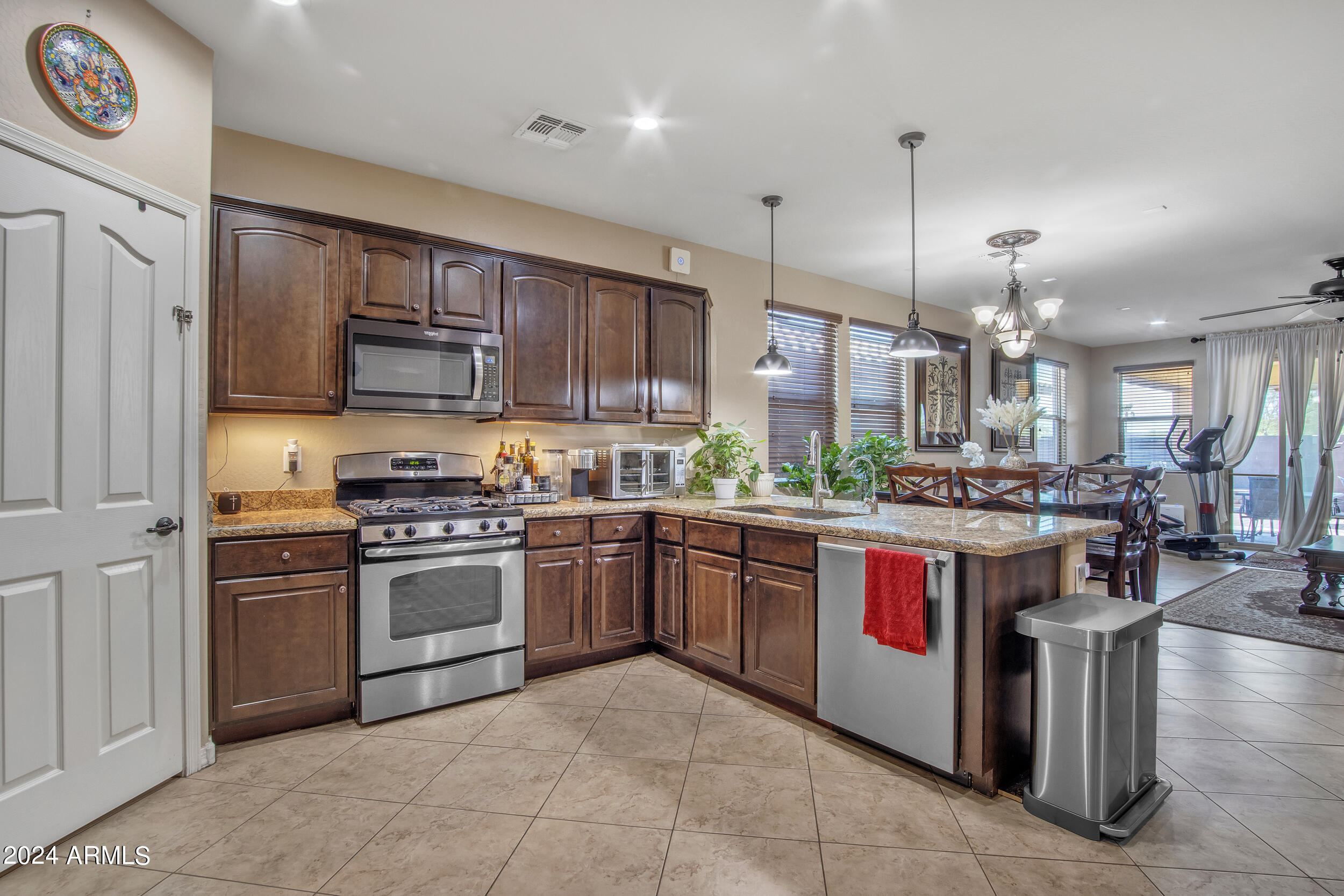5603 W BUCKSKIN Trail