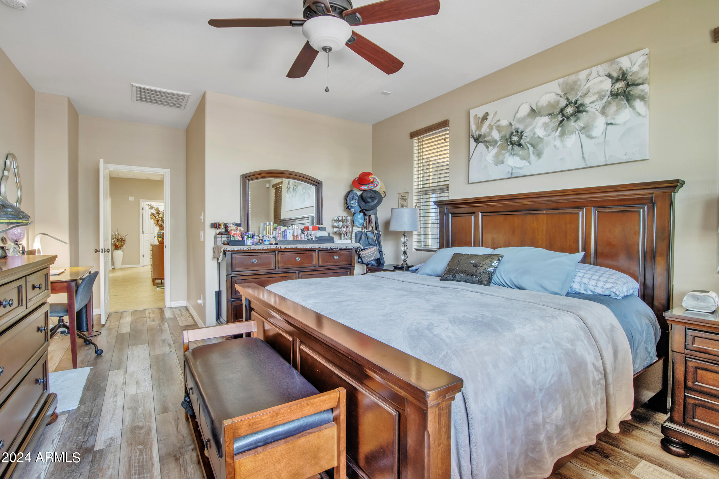 5603 W BUCKSKIN Trail