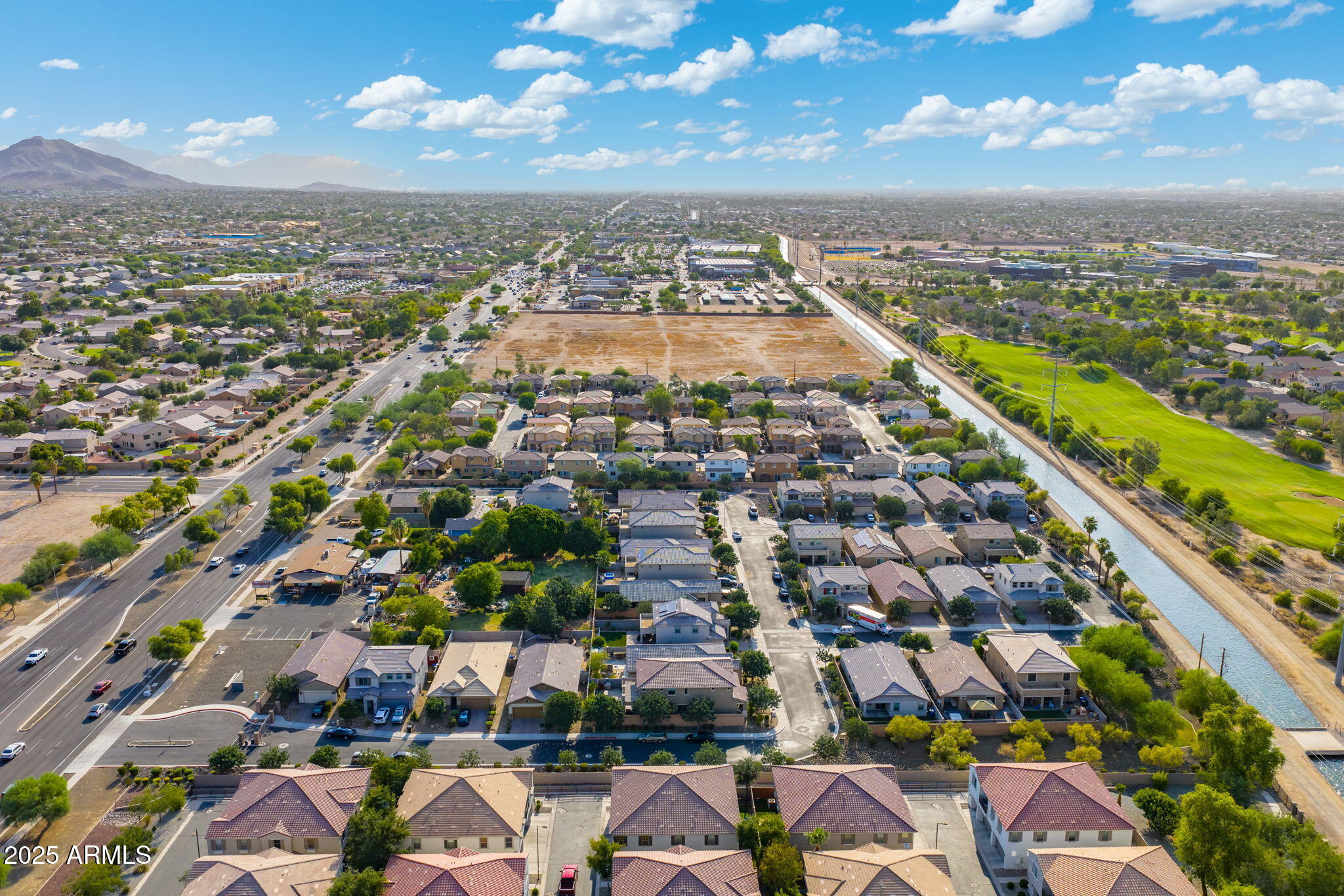 2811 E DUNBAR Drive