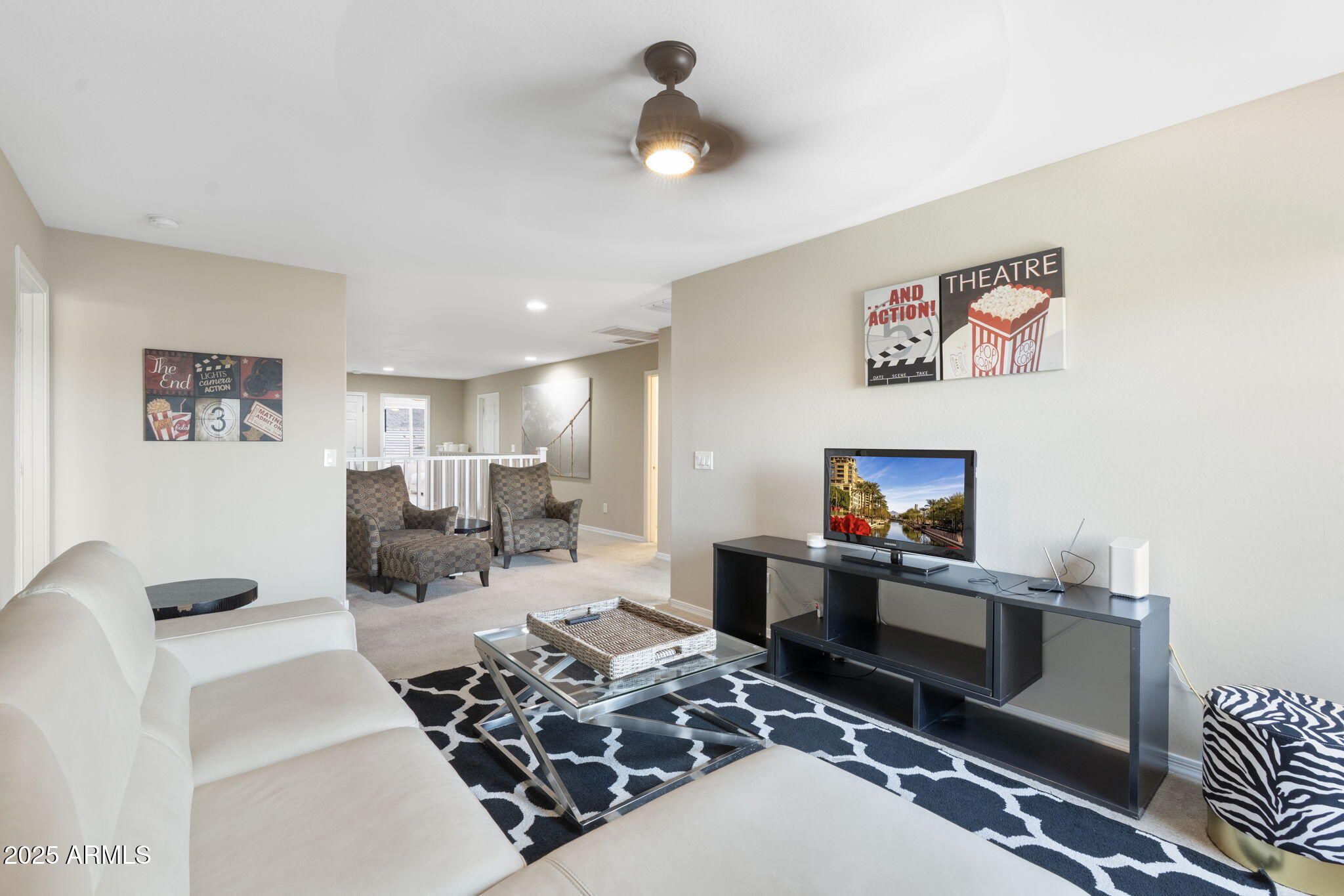 2811 E DUNBAR Drive