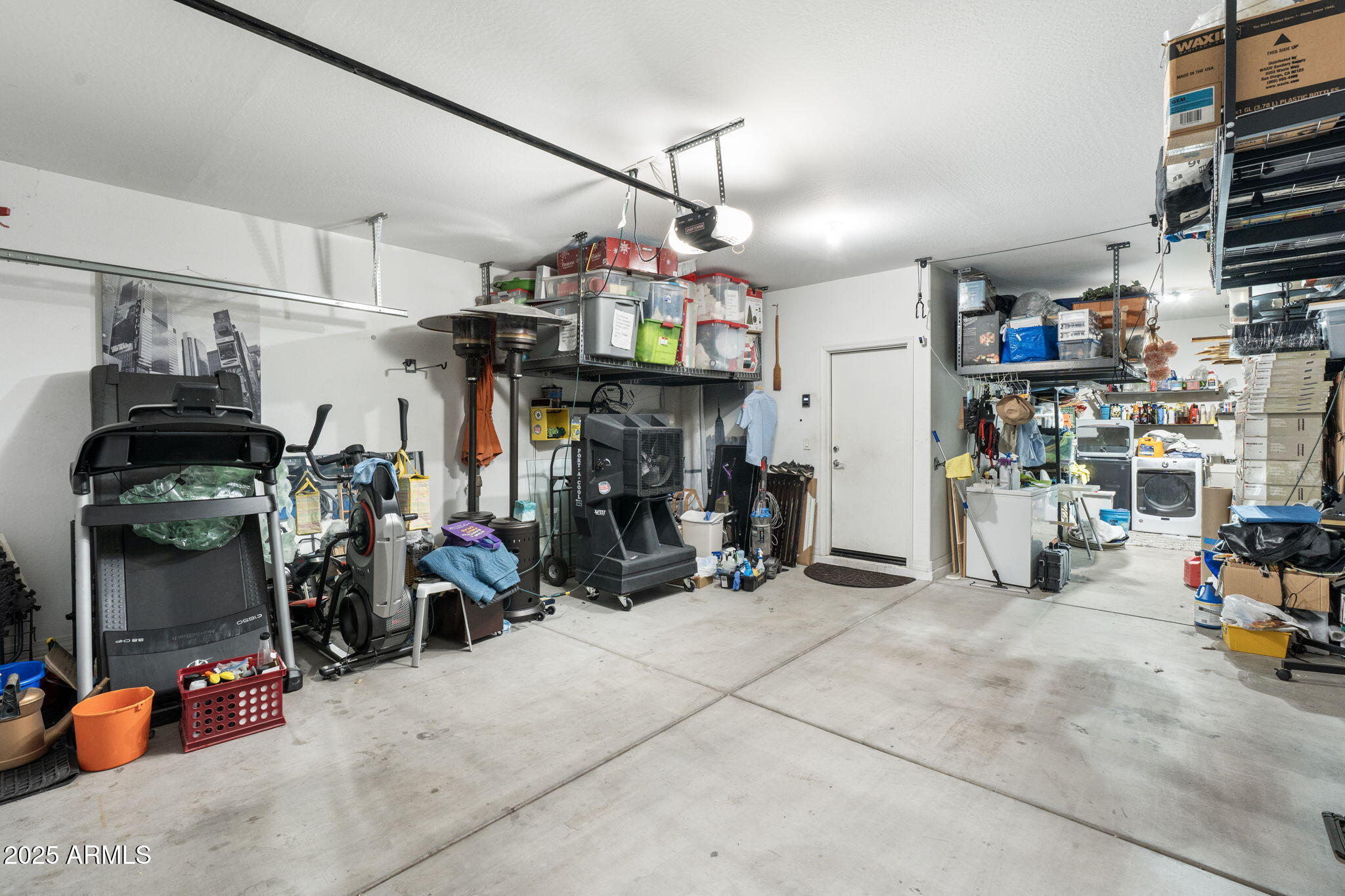 2811 E DUNBAR Drive