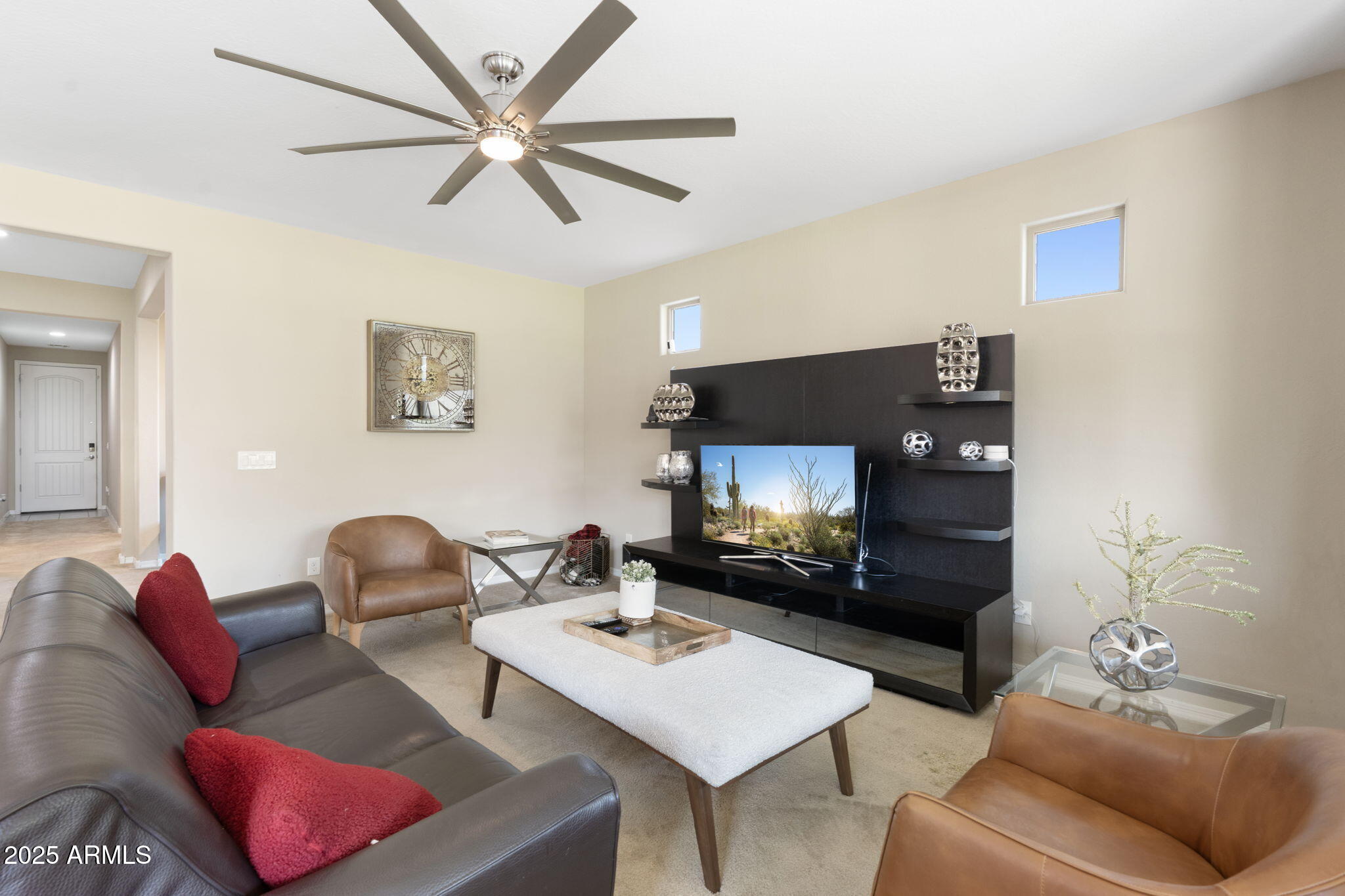 2811 E DUNBAR Drive