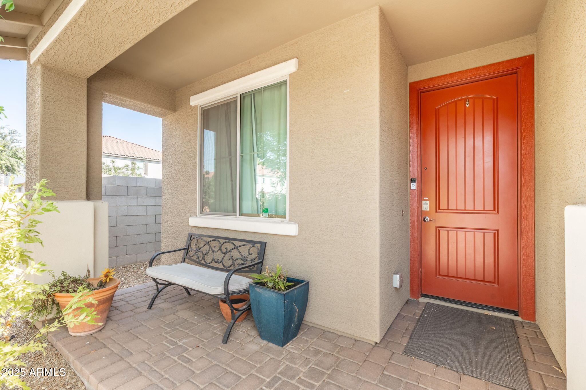 2811 E DUNBAR Drive