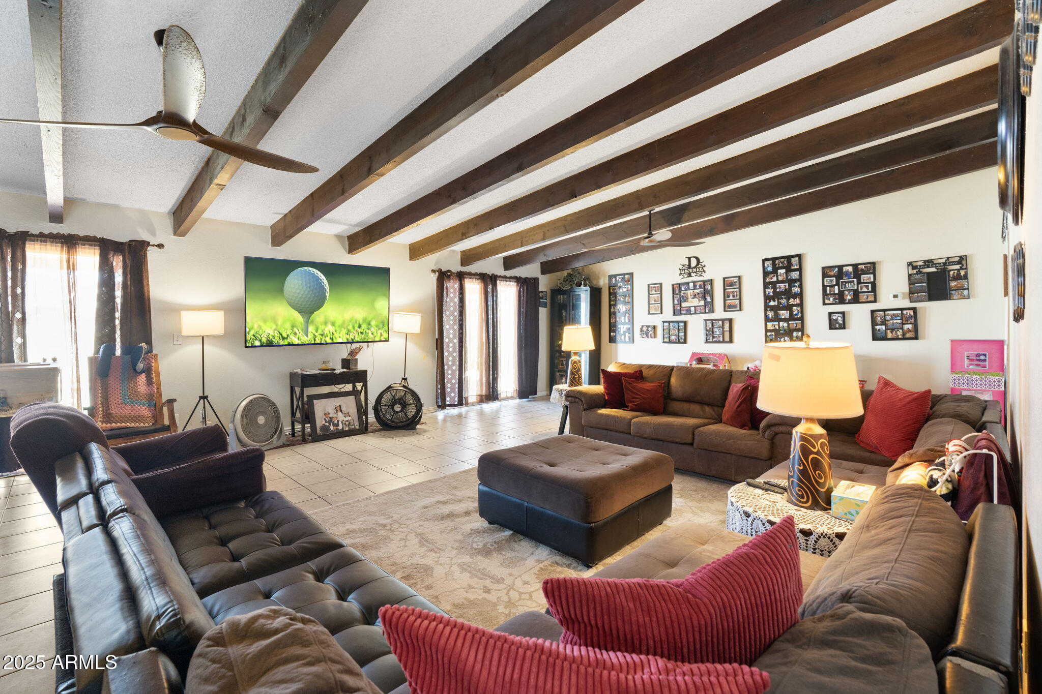 1126 E LAUREL Drive