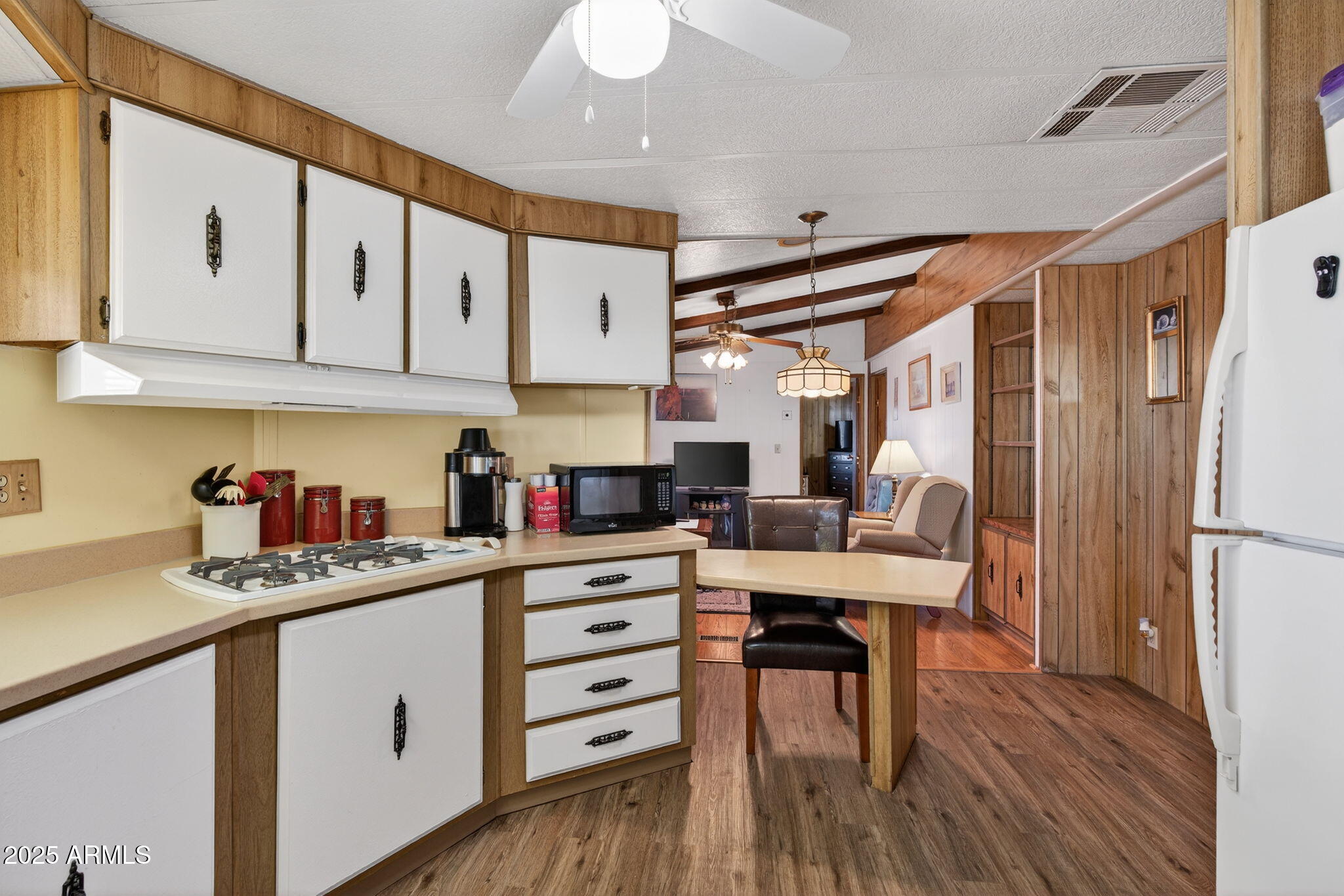 2100 N TREKELL Road 131