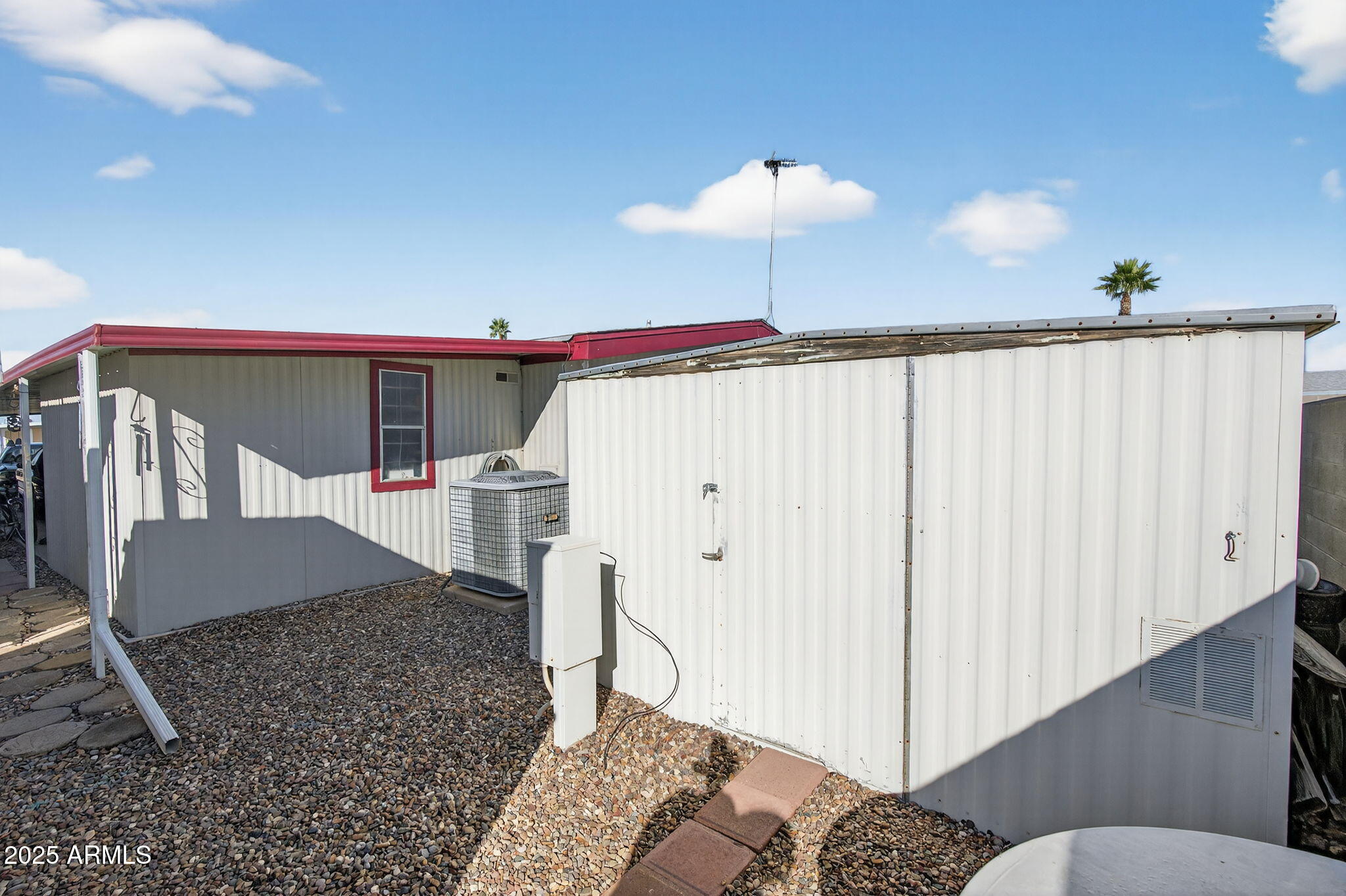 2100 N TREKELL Road 131