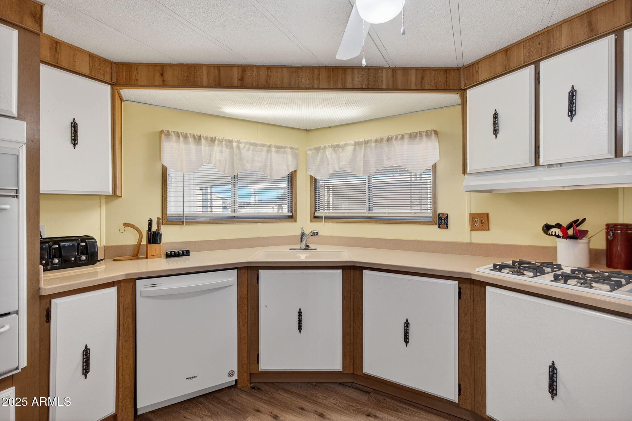 2100 N TREKELL Road 131