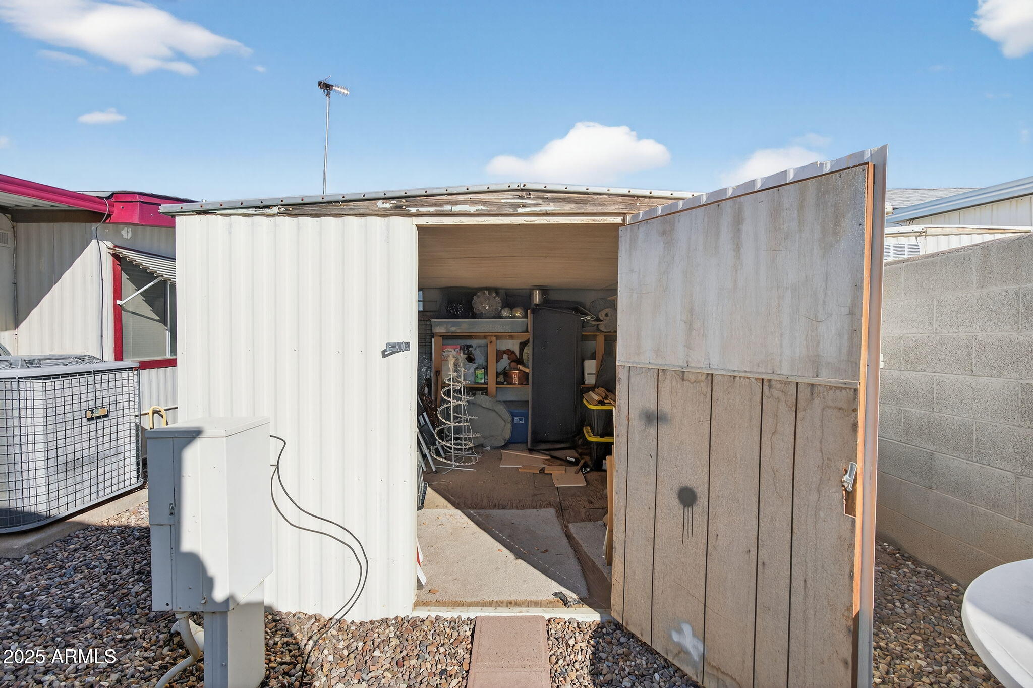 2100 N TREKELL Road 131