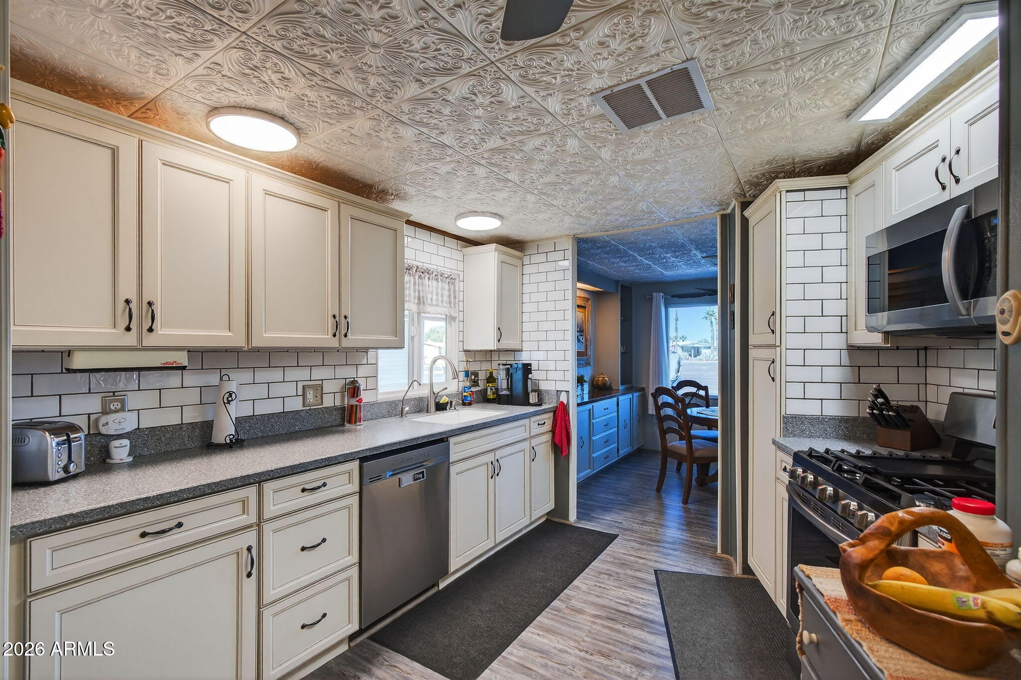 2100 N TREKELL Road 196