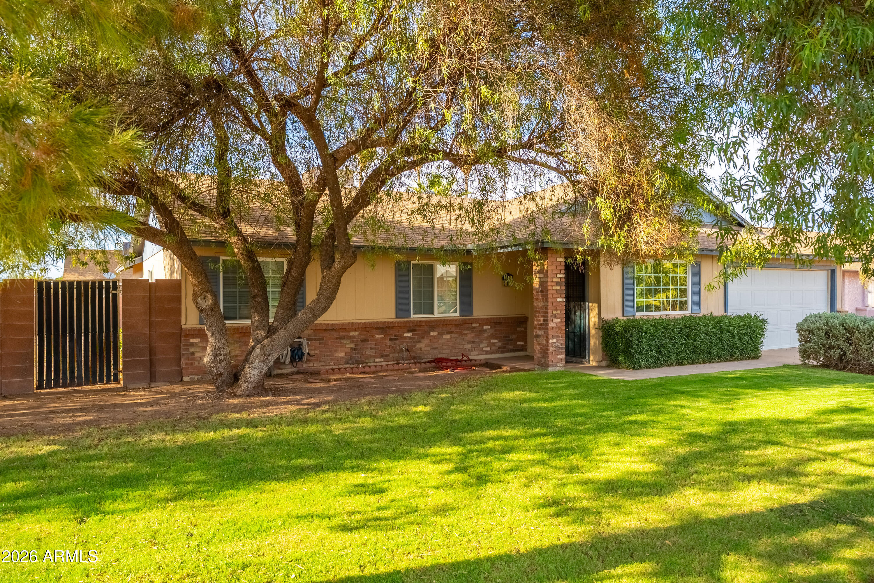 502 E GABRILLA Drive