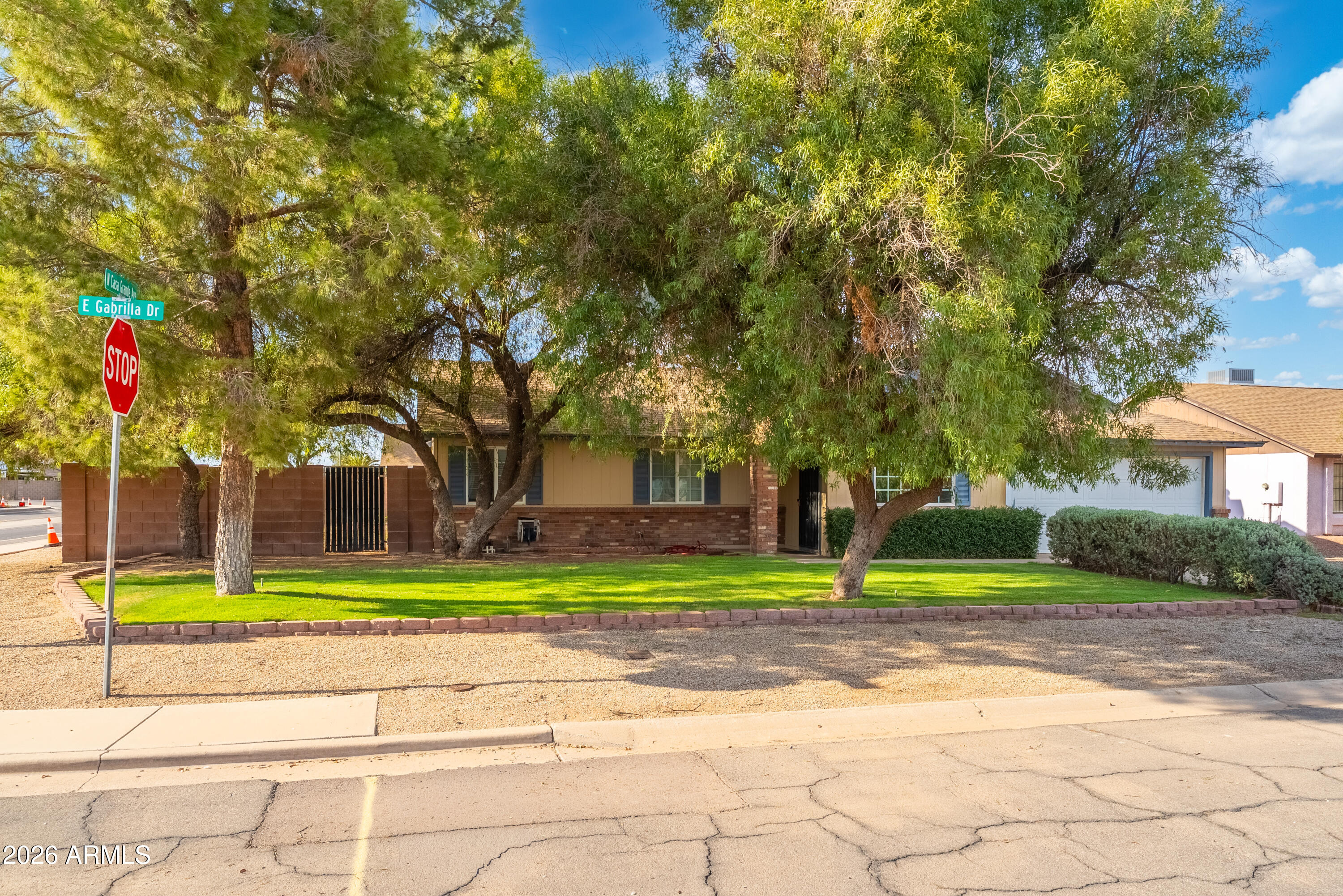502 E GABRILLA Drive