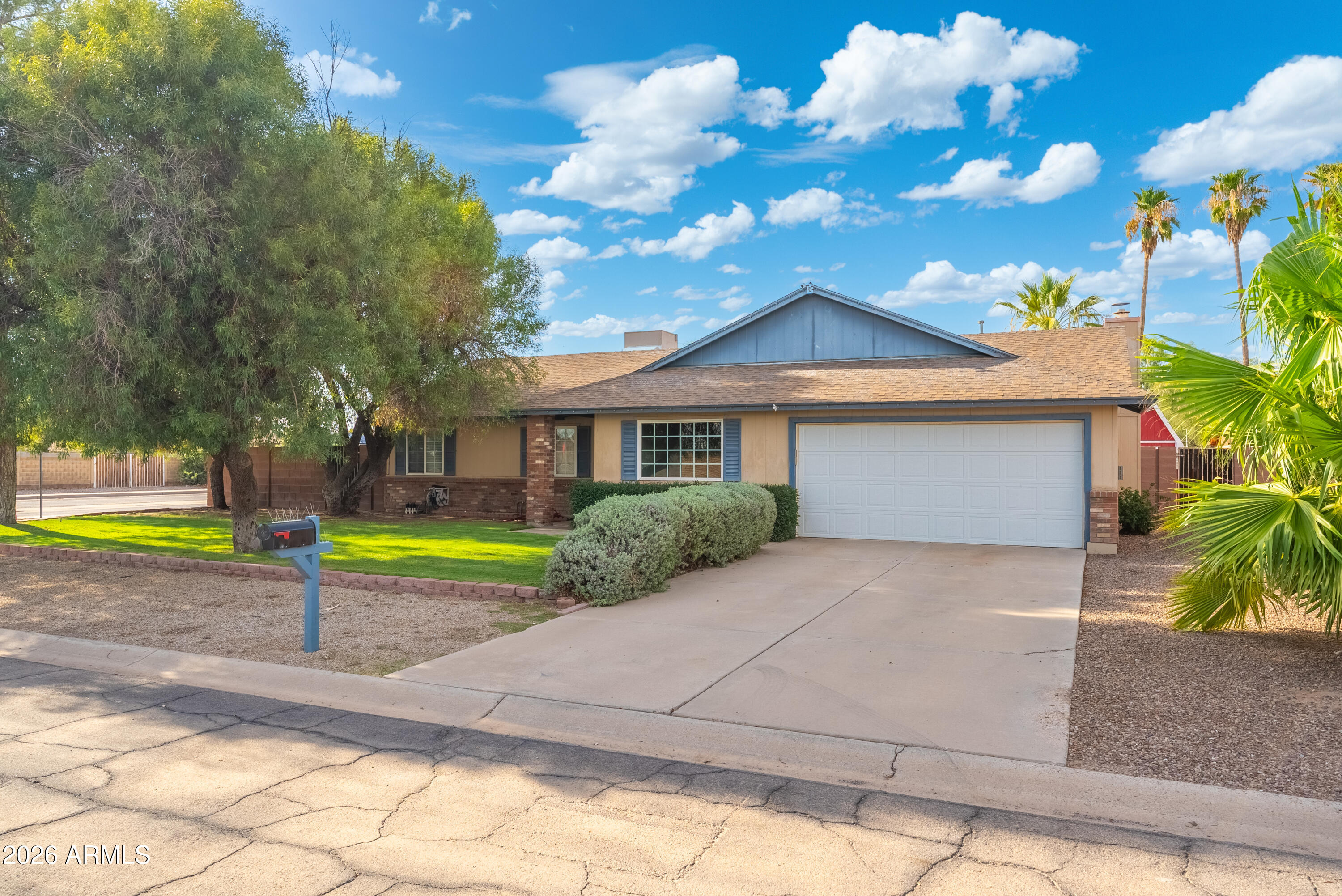 502 E GABRILLA Drive