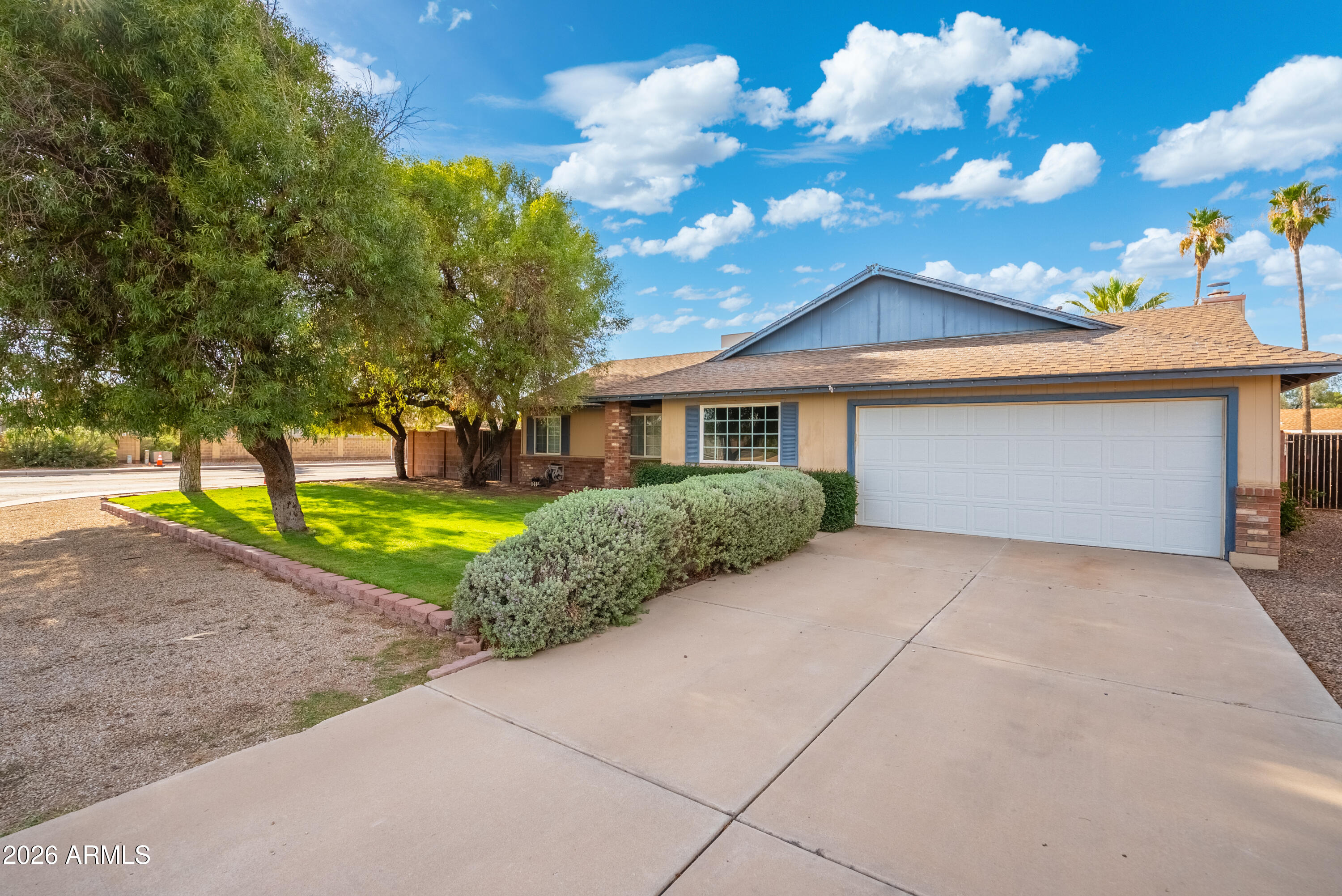 502 E GABRILLA Drive