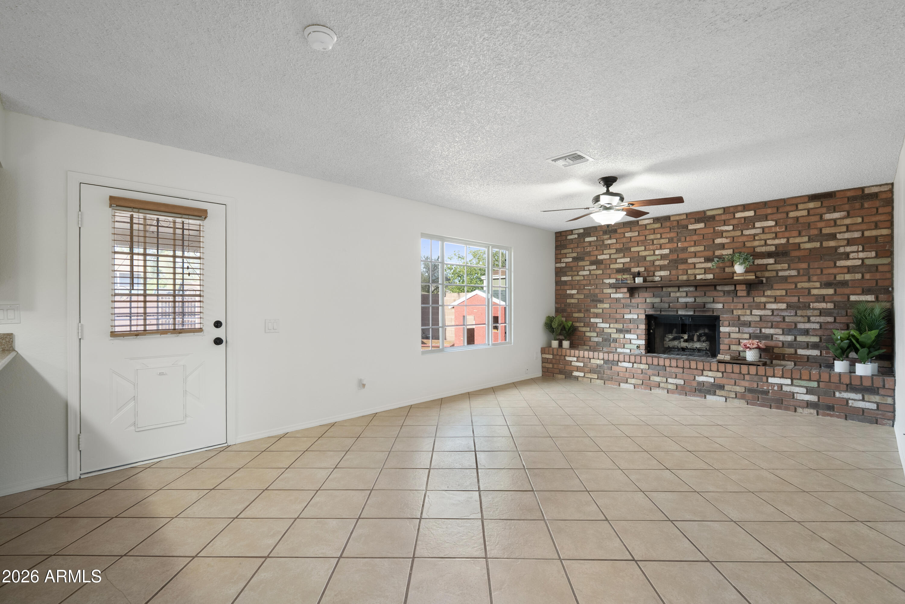 502 E GABRILLA Drive