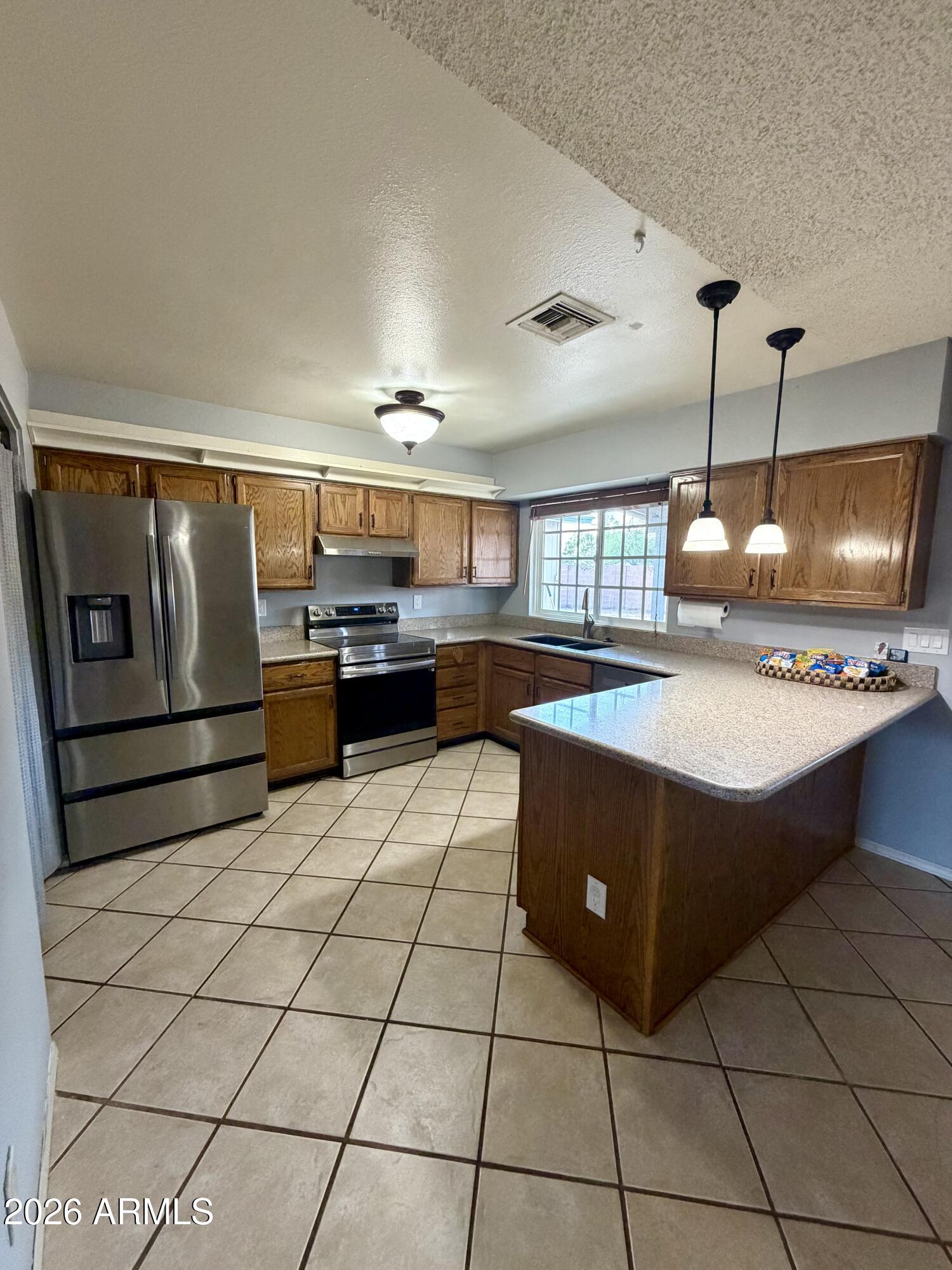 502 E GABRILLA Drive