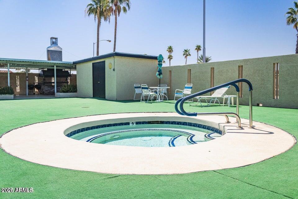 2100 N TREKELL Road 117