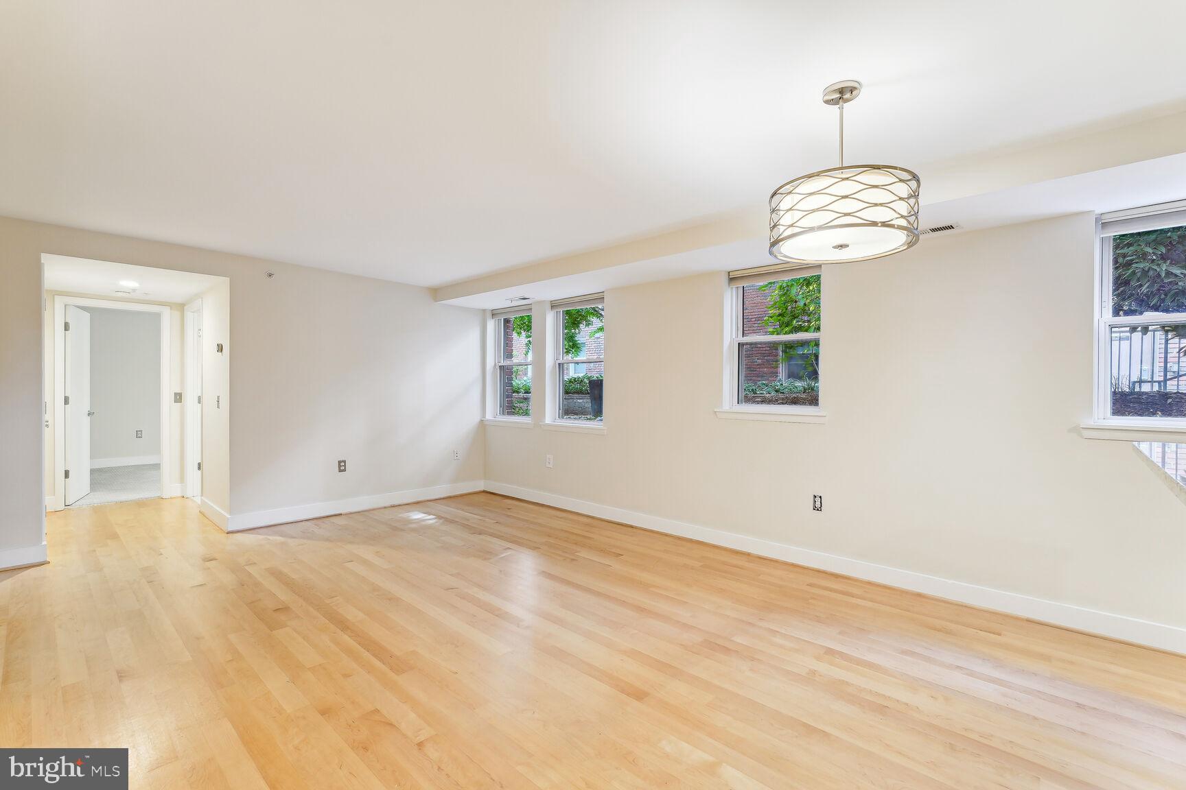 149 W ST NW #15
