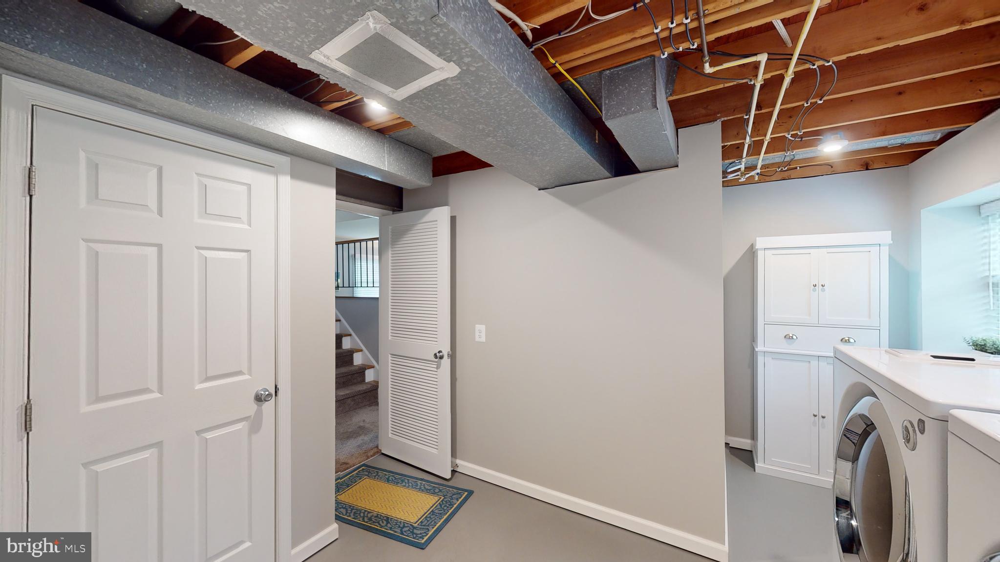 290 Berkeley Dr