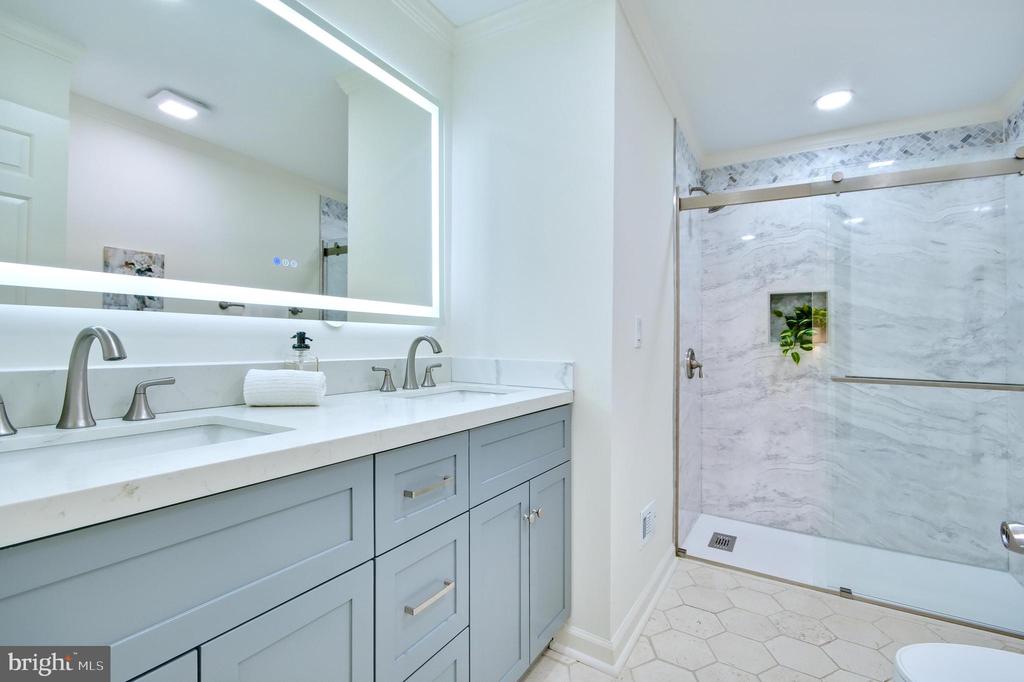 2609 POINT LOOKOUT COVE