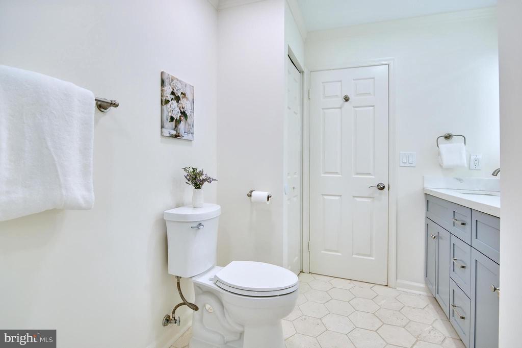 2609 POINT LOOKOUT COVE