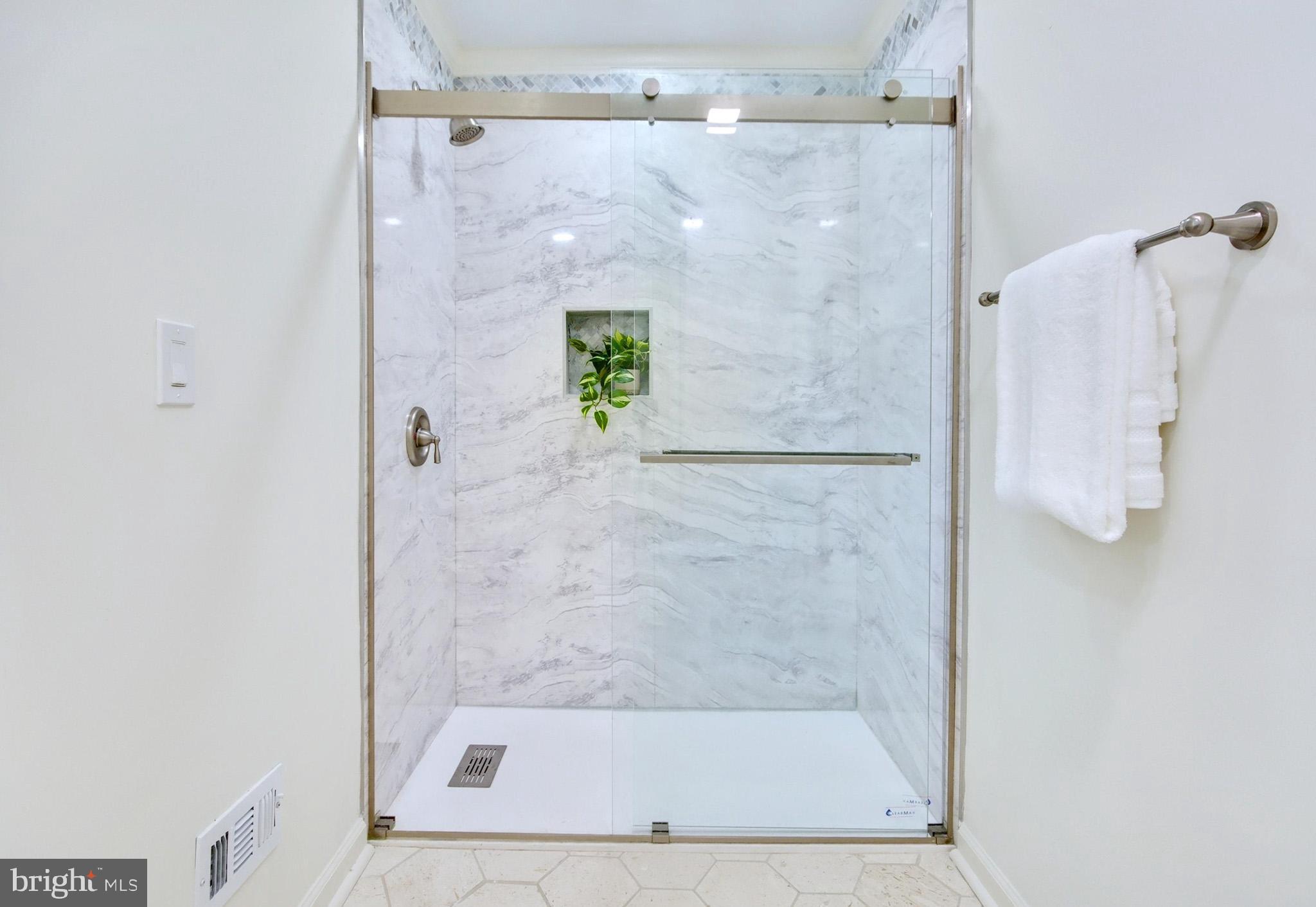 2609 POINT LOOKOUT COVE