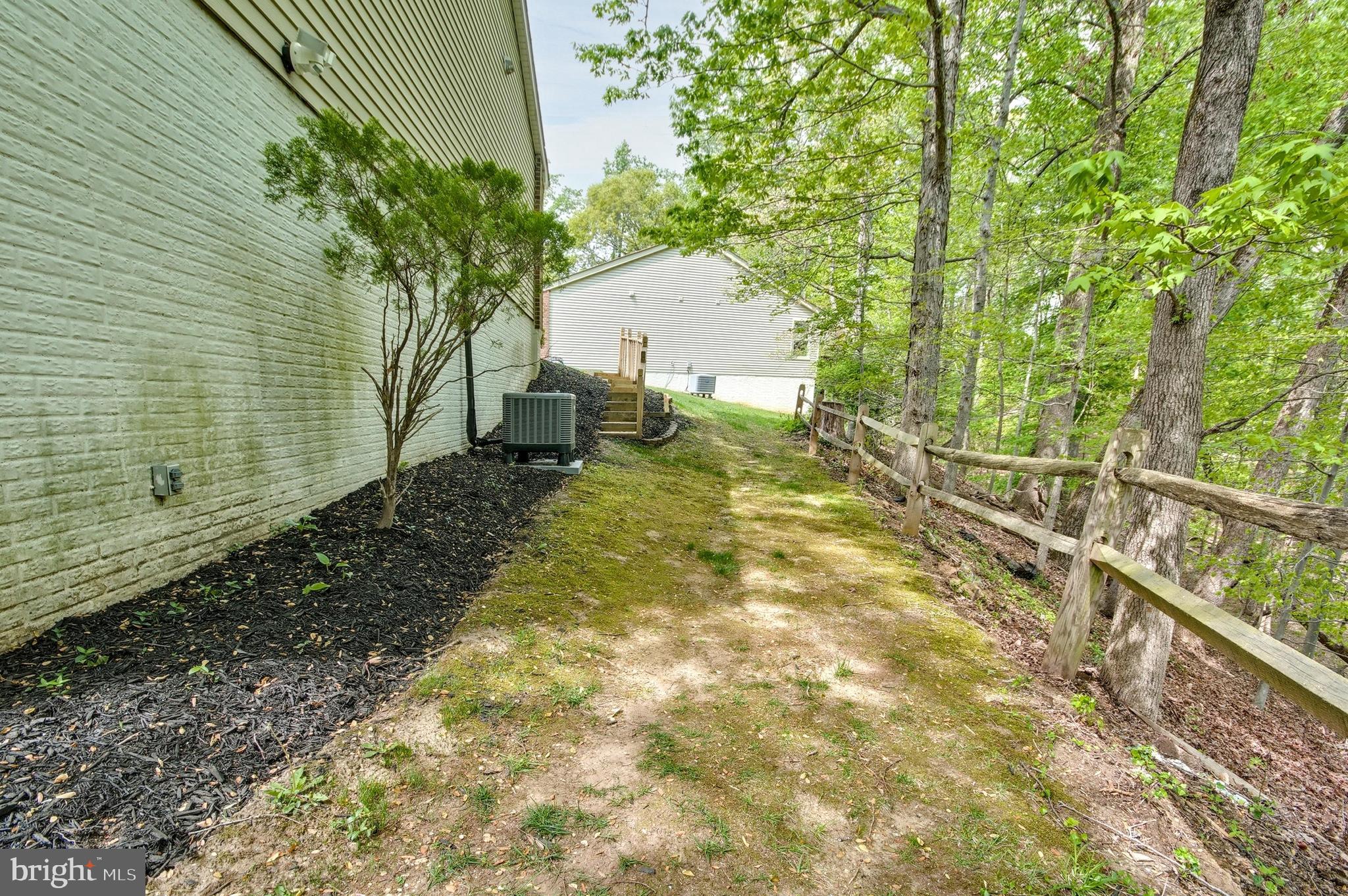 2609 POINT LOOKOUT COVE