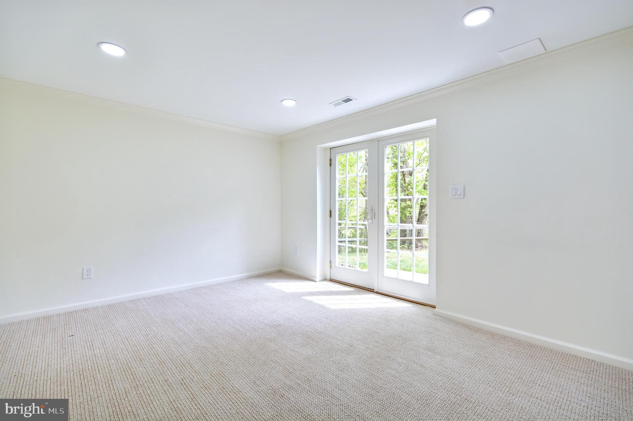 2609 POINT LOOKOUT COVE