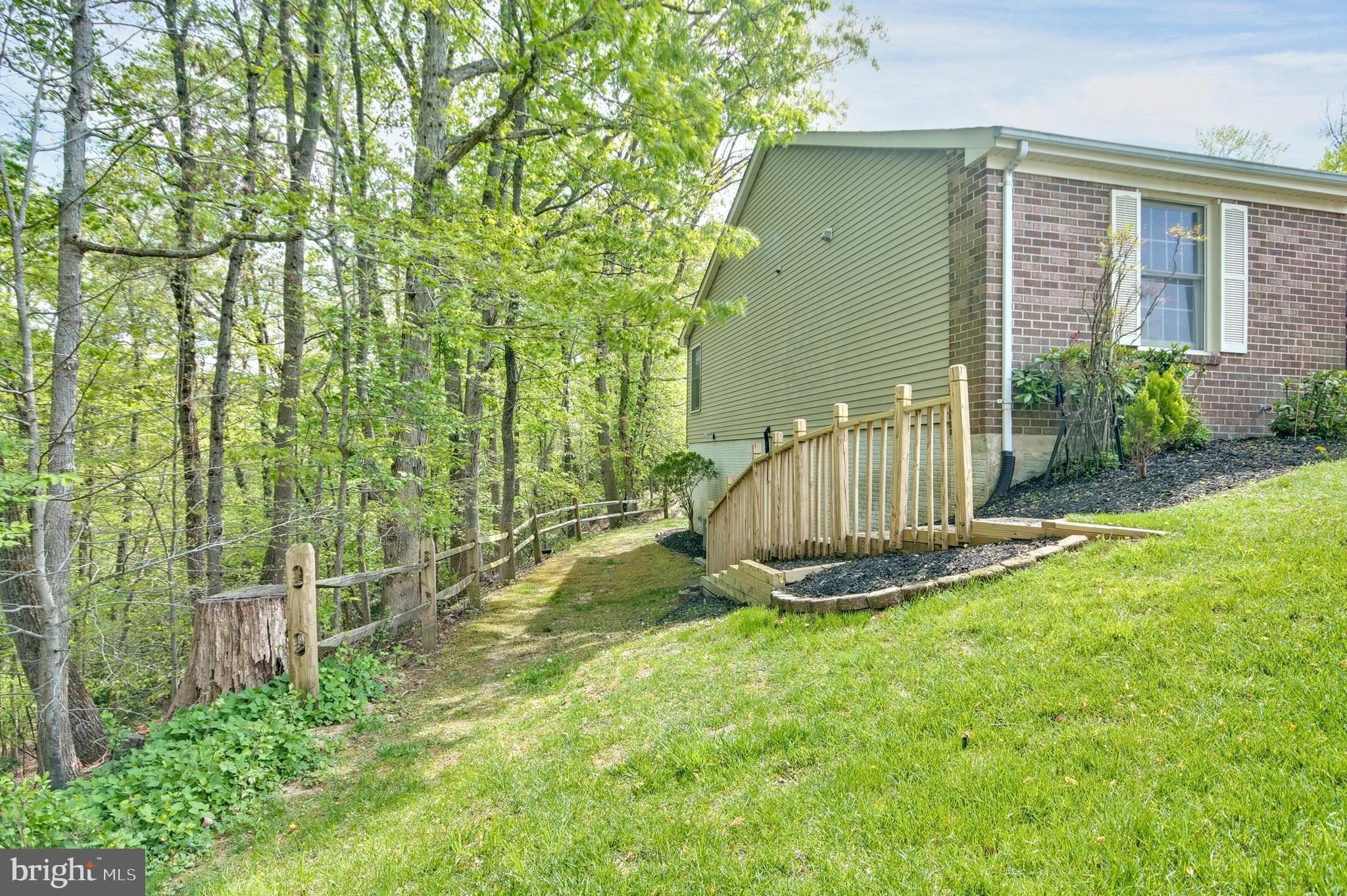 2609 POINT LOOKOUT COVE