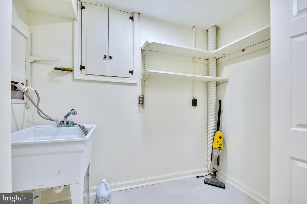 2609 POINT LOOKOUT COVE