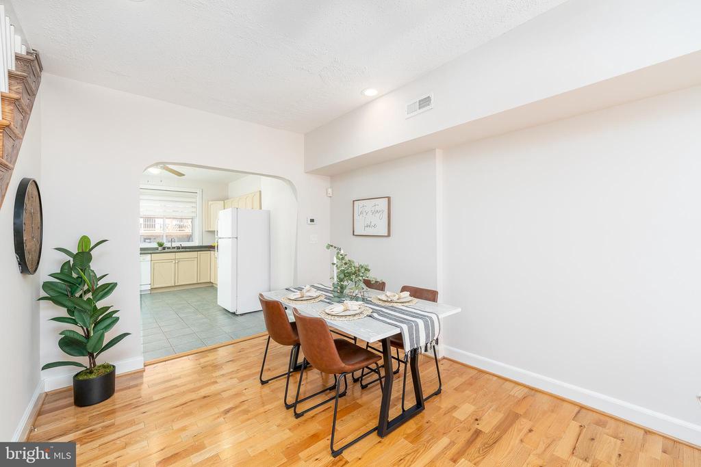 114 S East Ave