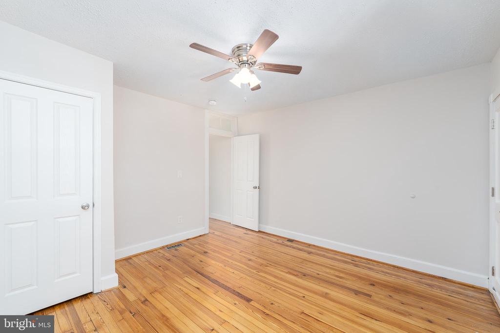 114 S East Ave