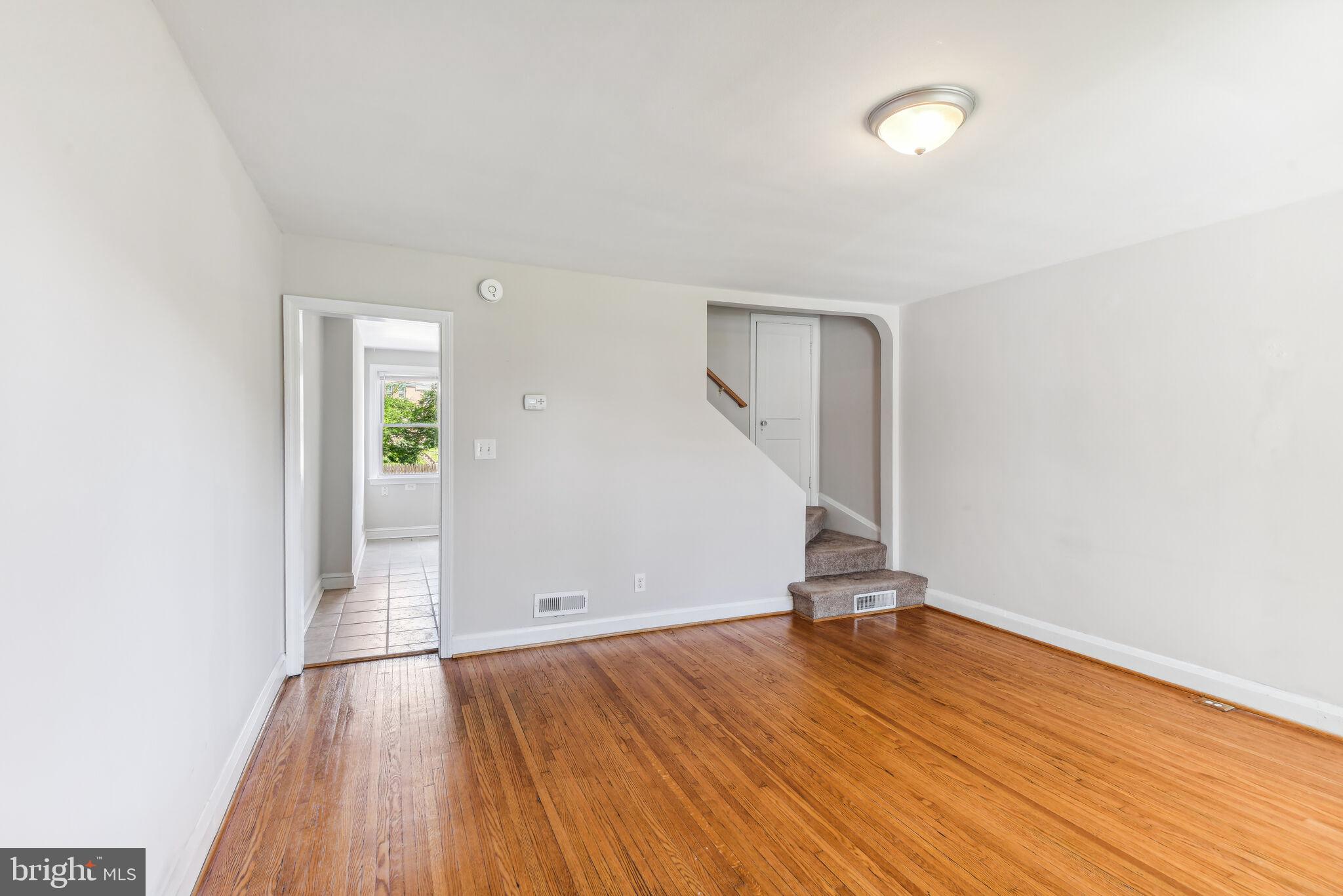206 Willow Ave