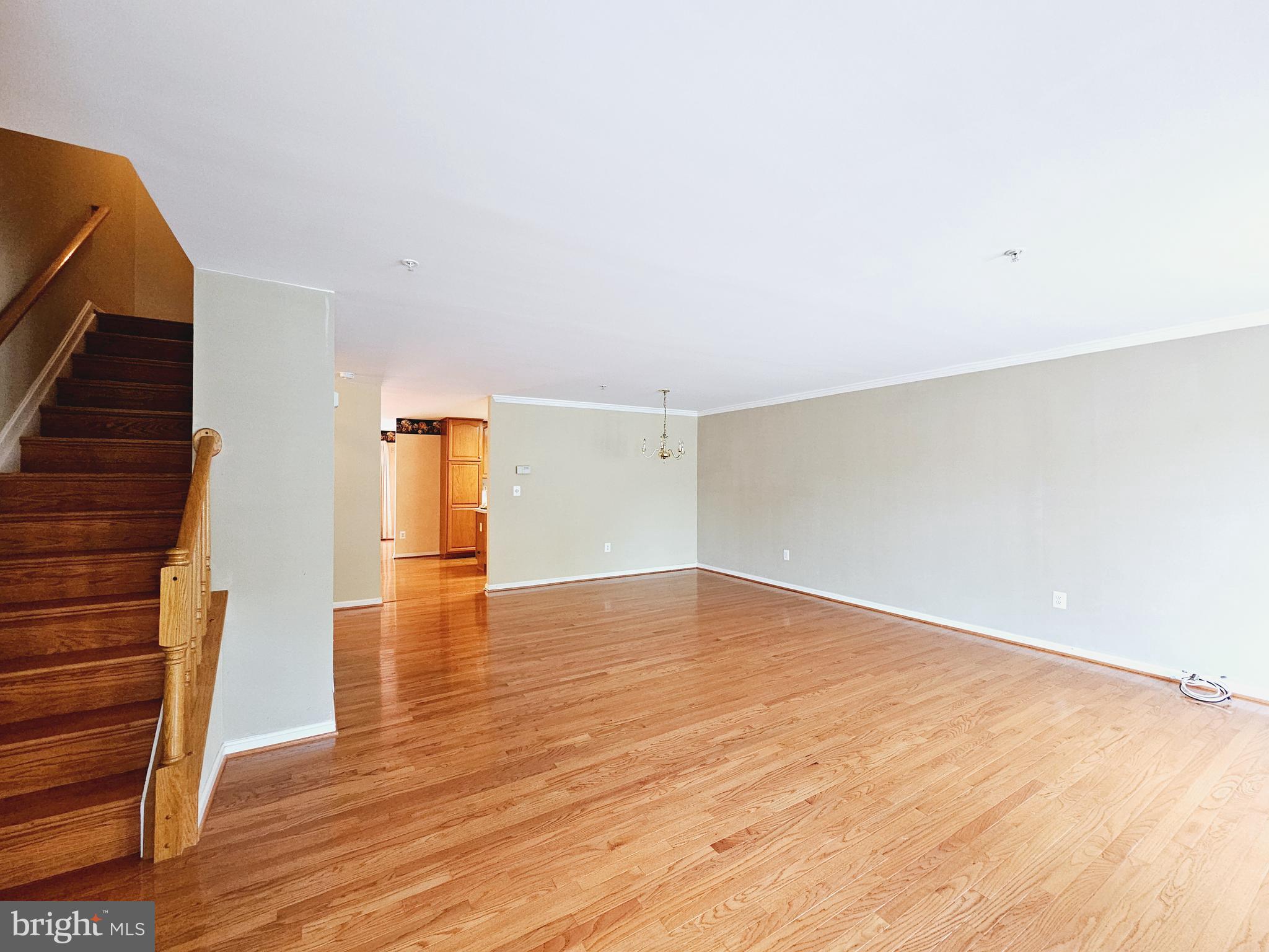 11900 WHITE HEATHER RD