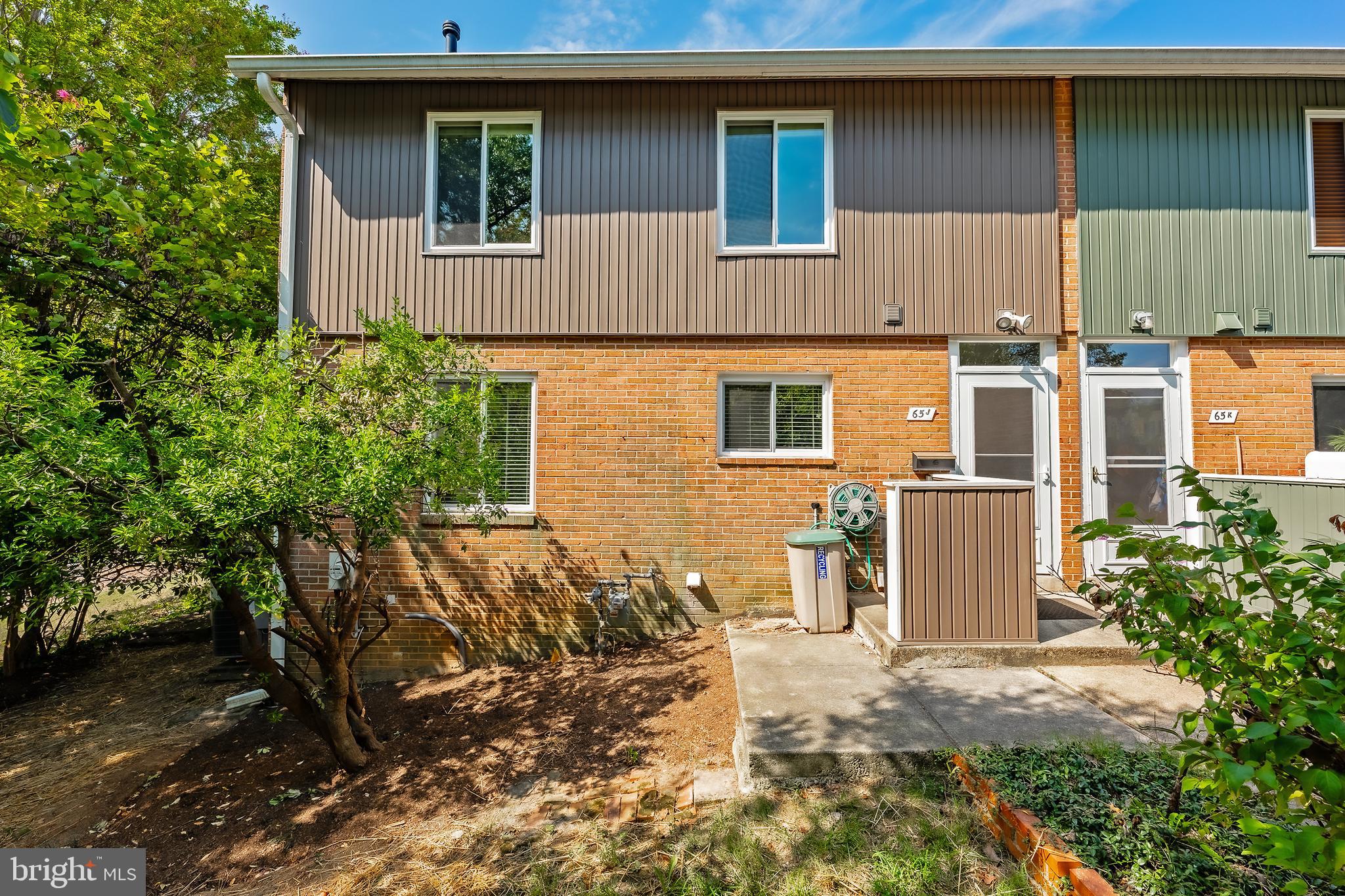 65j Ridge Rd