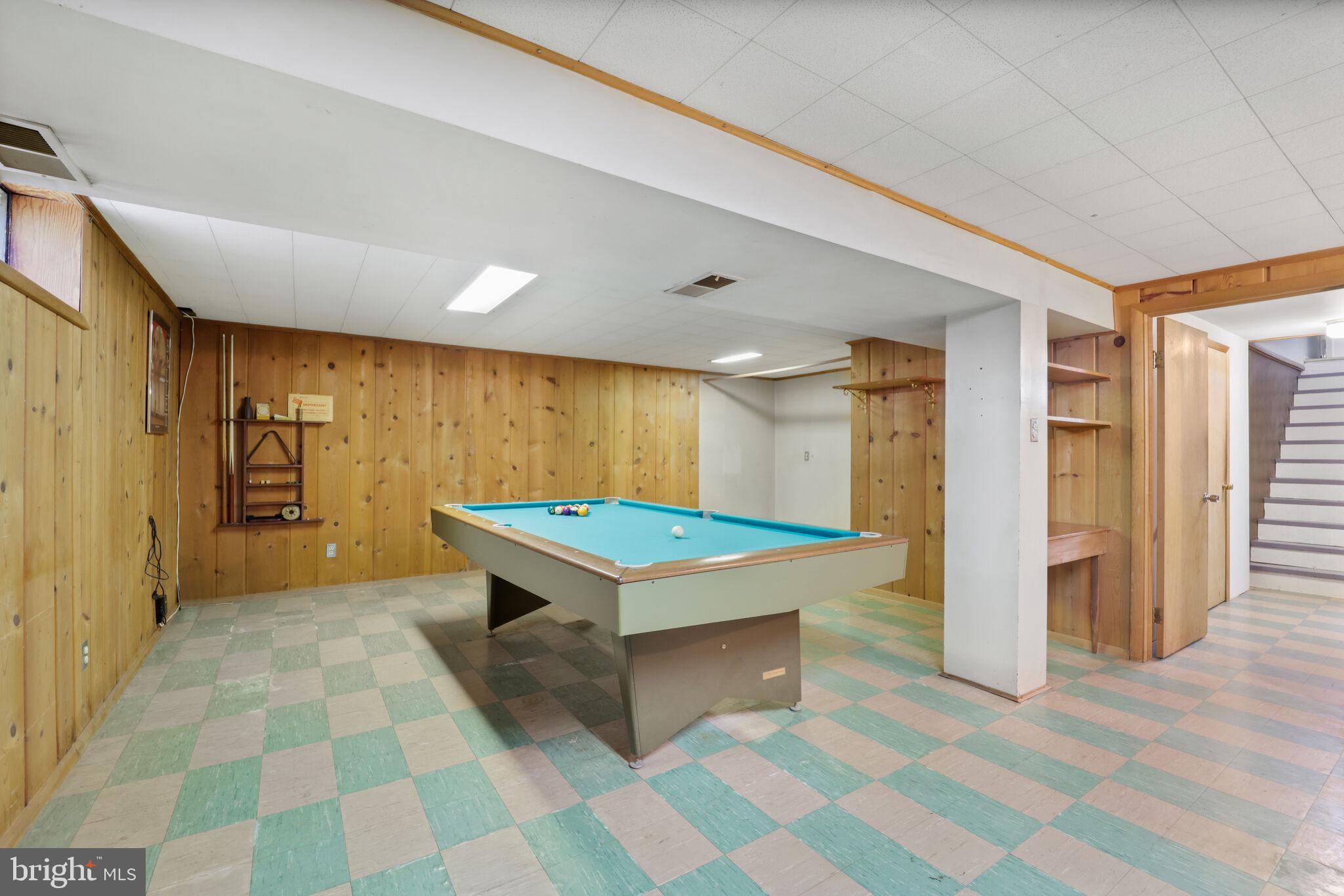 11 Greenway Pl