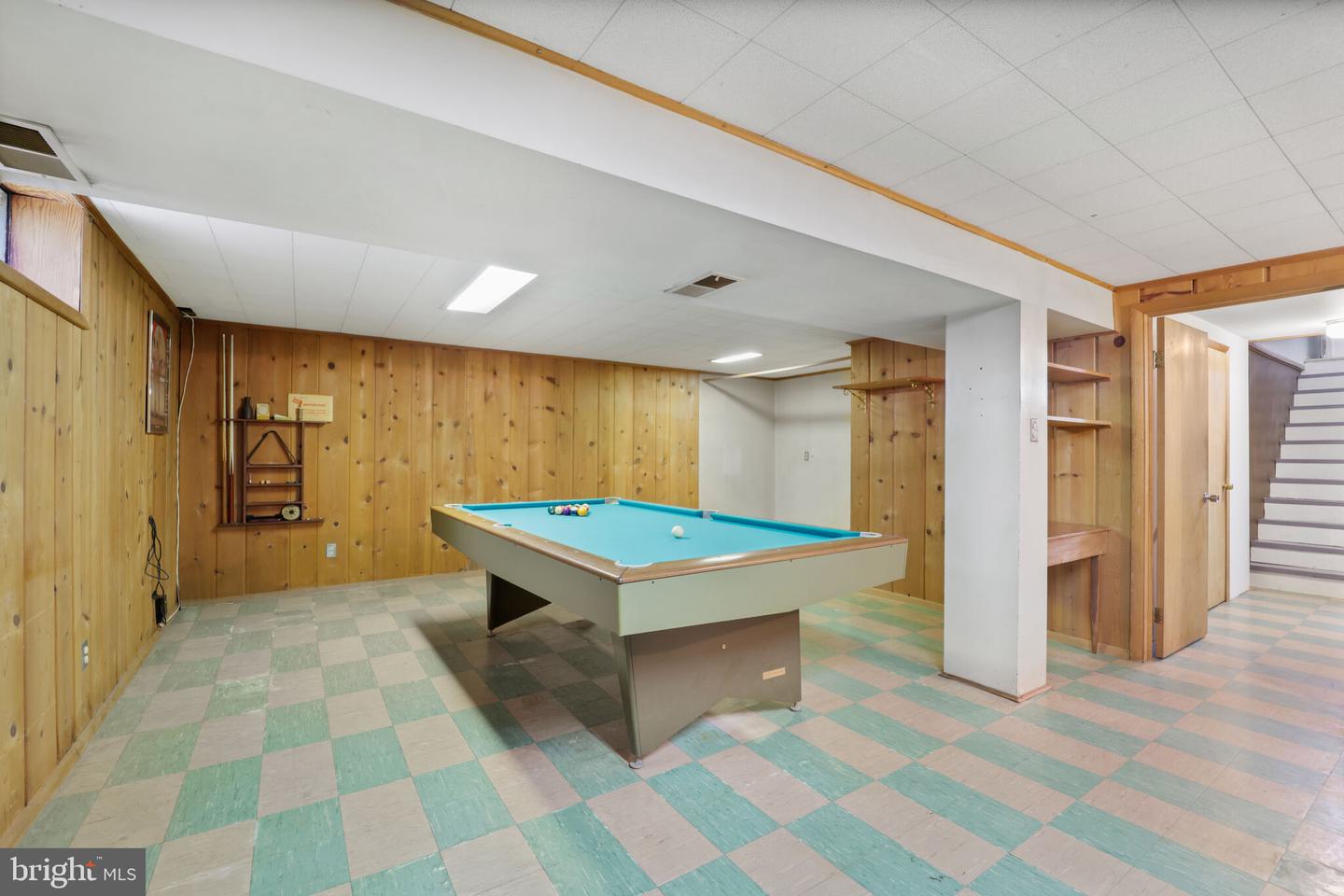 11 Greenway Pl