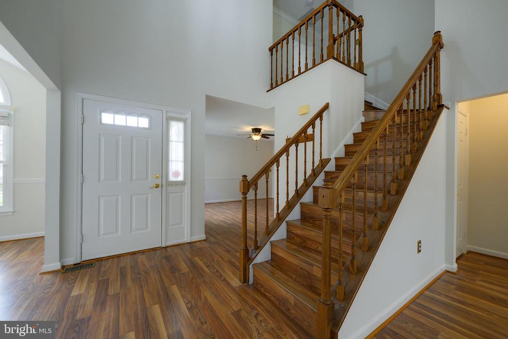 14224 GREENVIEW DRIVE