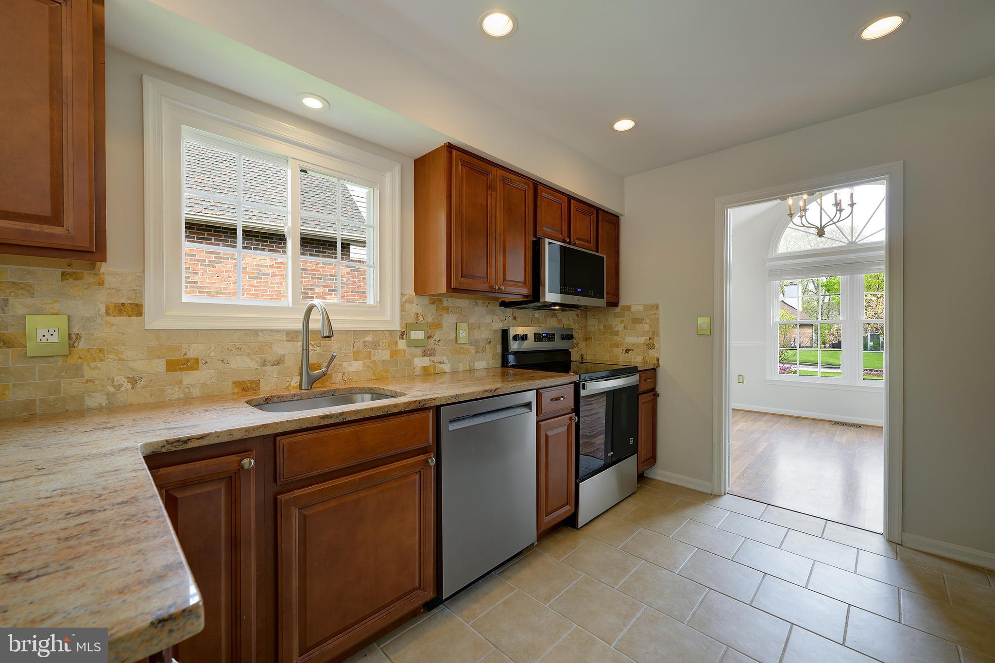 14224 GREENVIEW DRIVE