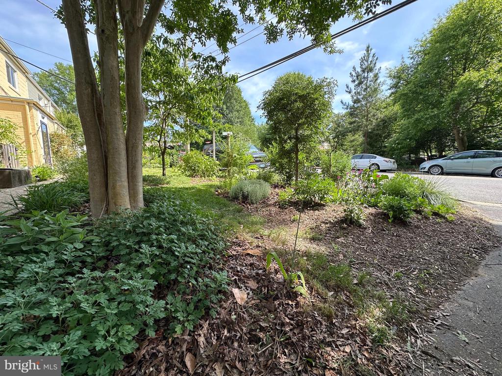 3 GARDENWAY