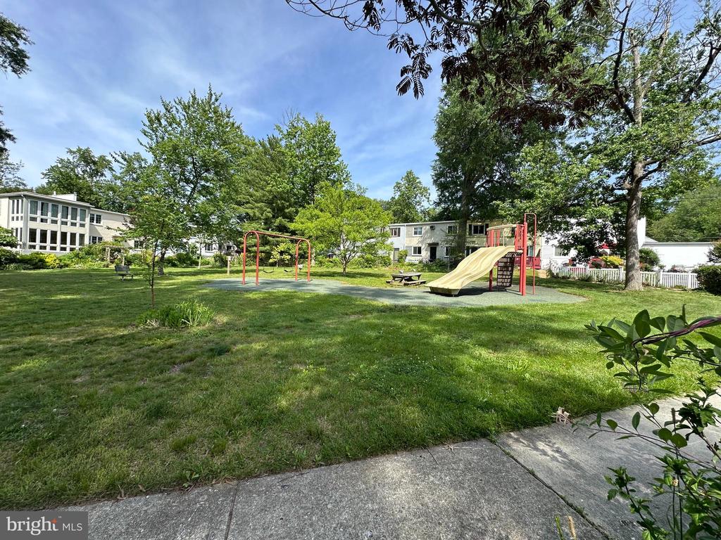 3 GARDENWAY