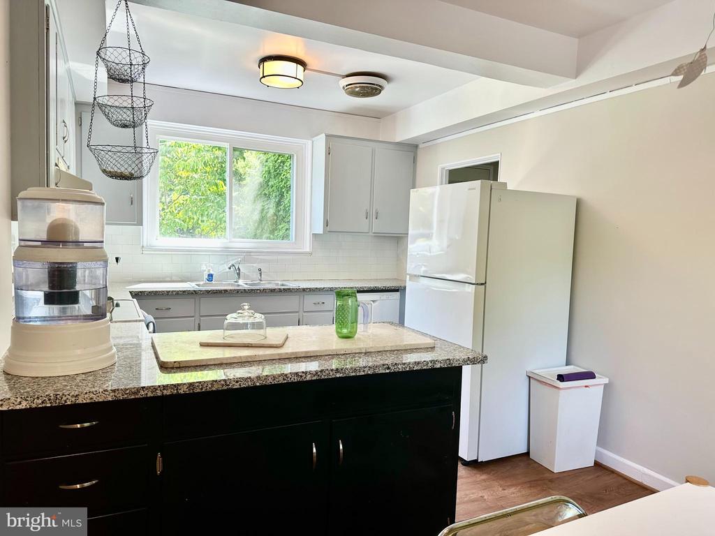 3 GARDENWAY