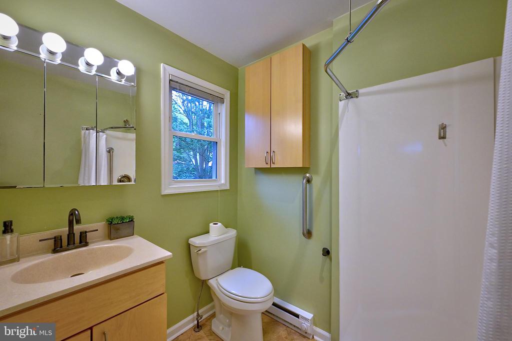 19 HILLSIDE ROAD C