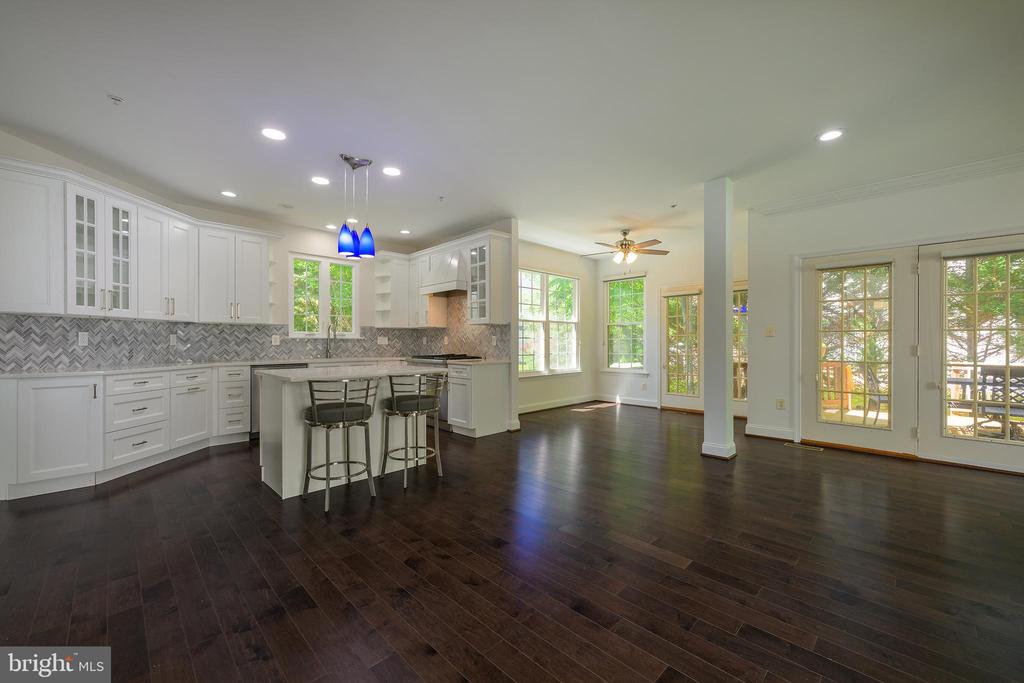 7414 QUIXOTE COURT