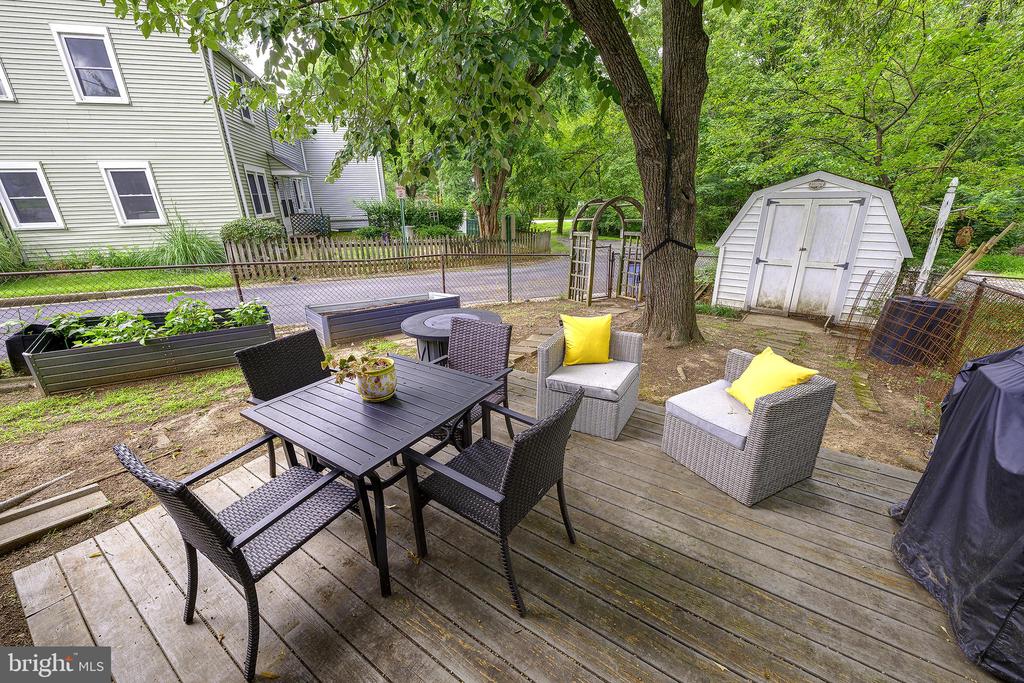 1 LAUREL HILL ROAD