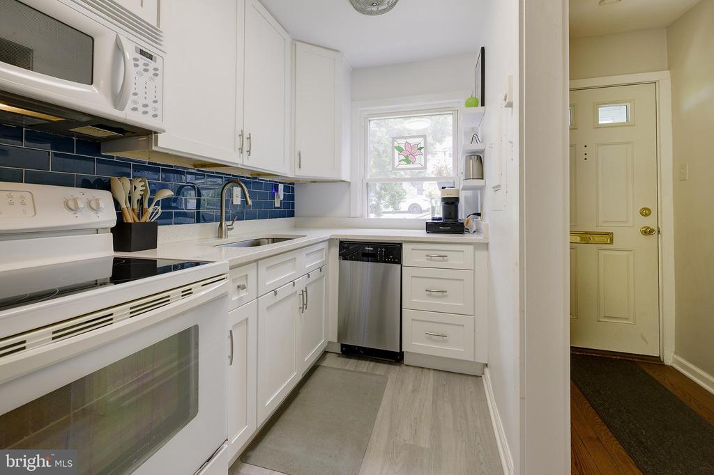 1 LAUREL HILL ROAD